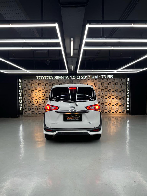 2017 Toyota Sienta 2017 Toyota Sienta