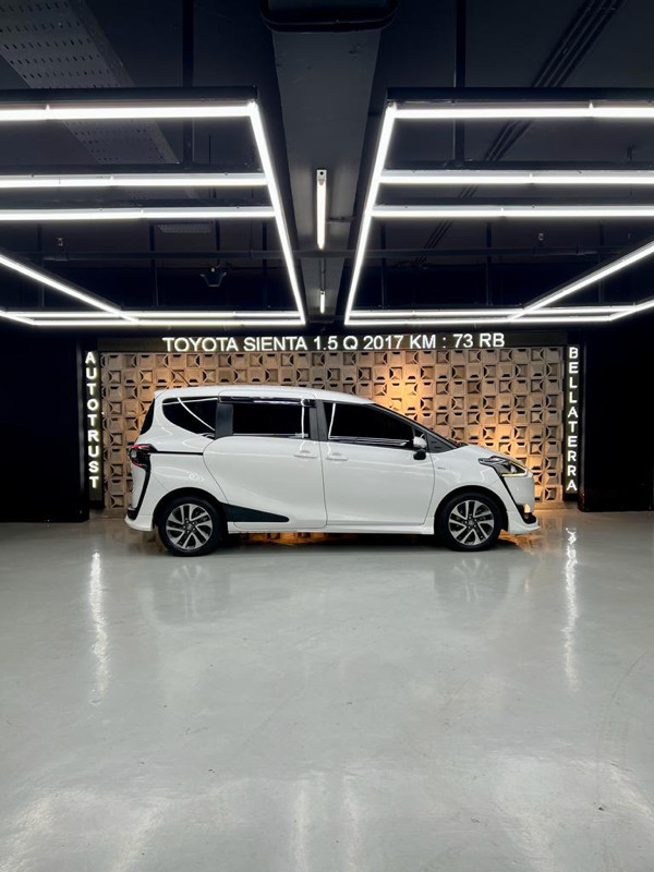 2017 Toyota Sienta 2017 Toyota Sienta