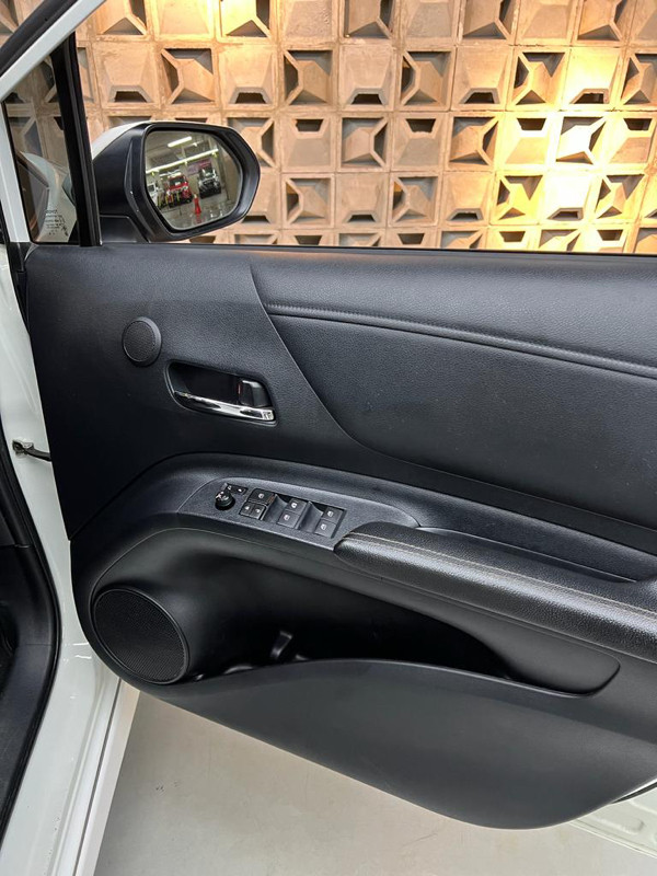 2017 Toyota Sienta 2017 Toyota Sienta