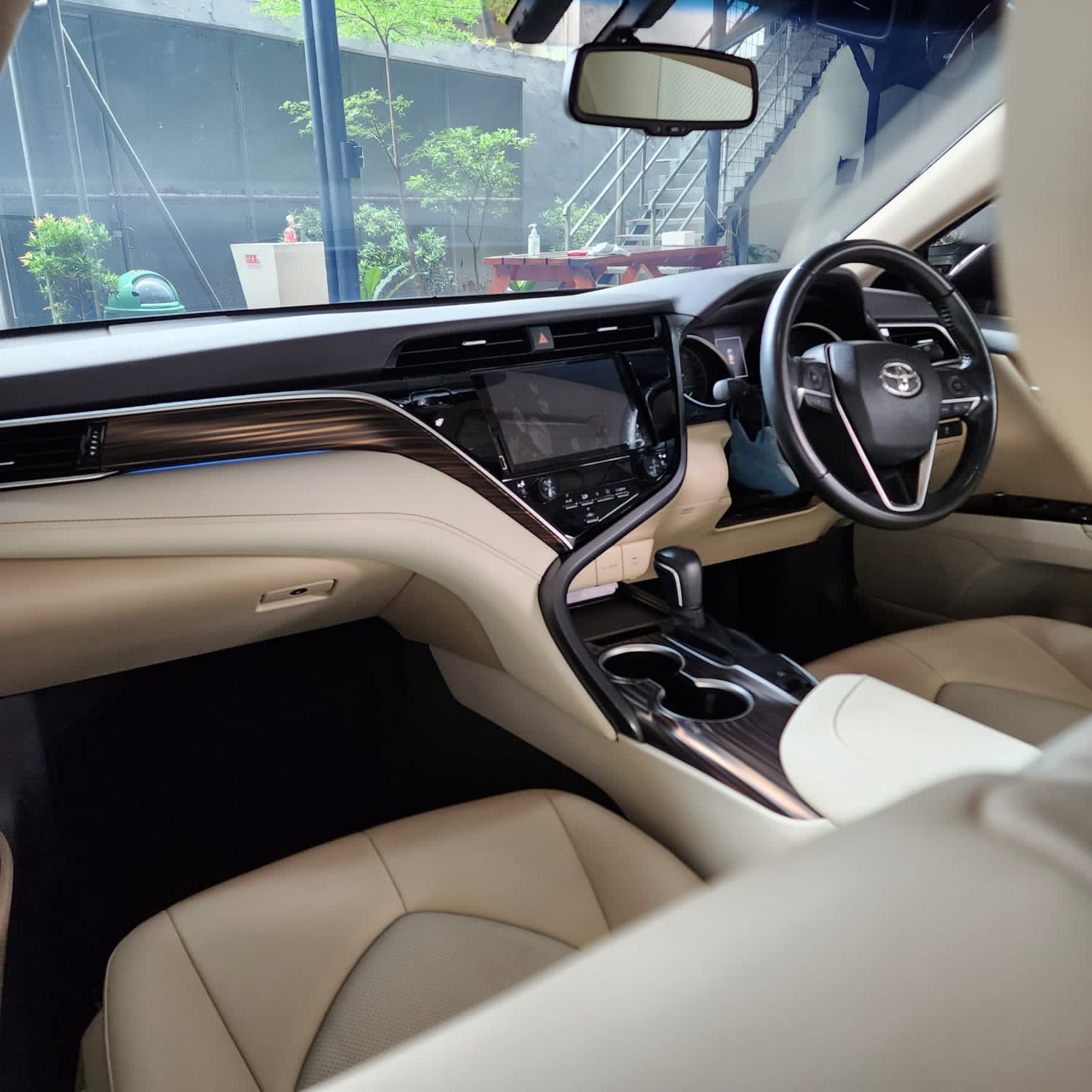 2019 Toyota Camry 2.5 V 2019 Toyota Camry 2.5 V