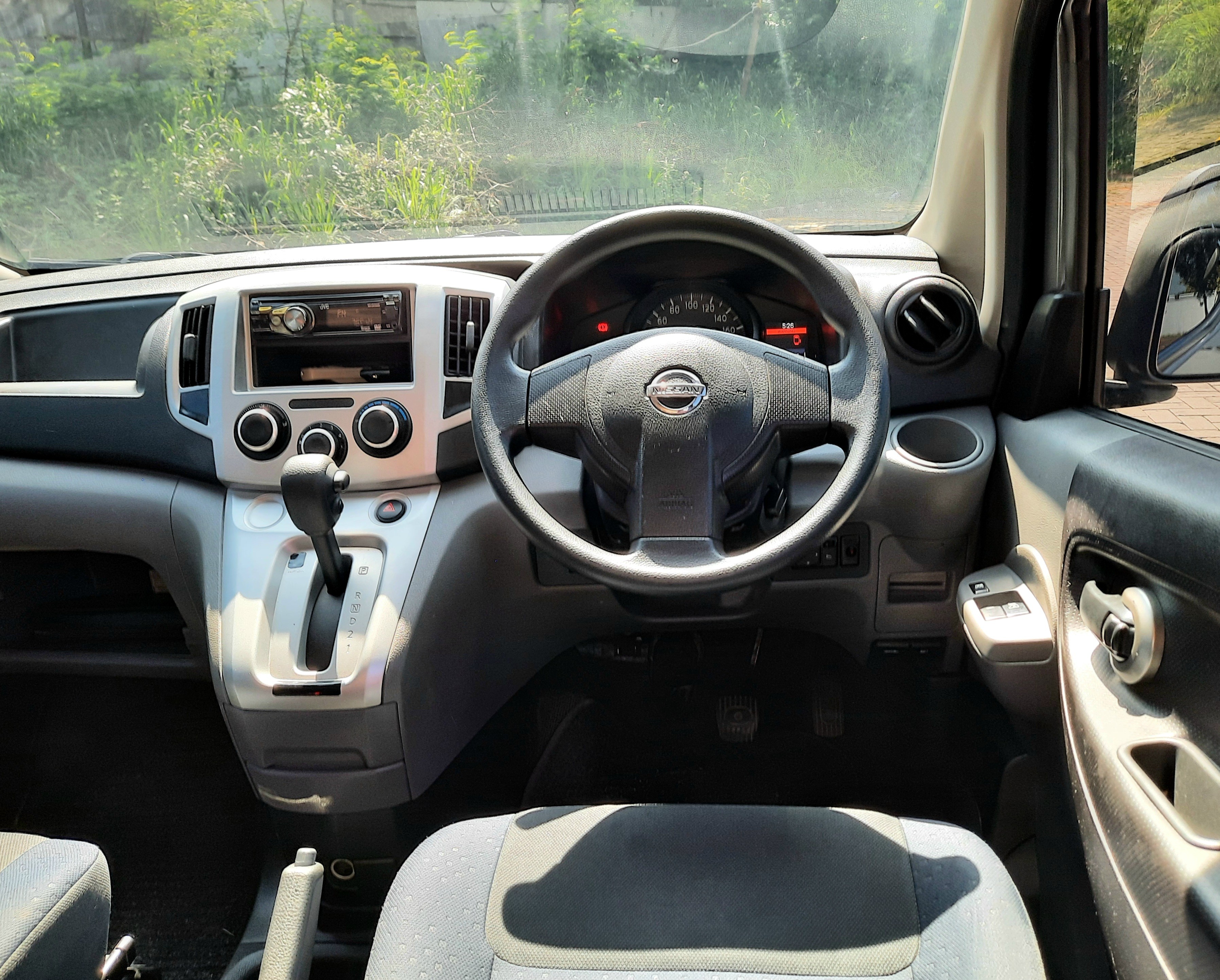 2013 Nissan Evalia 1.5 XV AT 2013 Nissan Evalia 1.5 XV AT