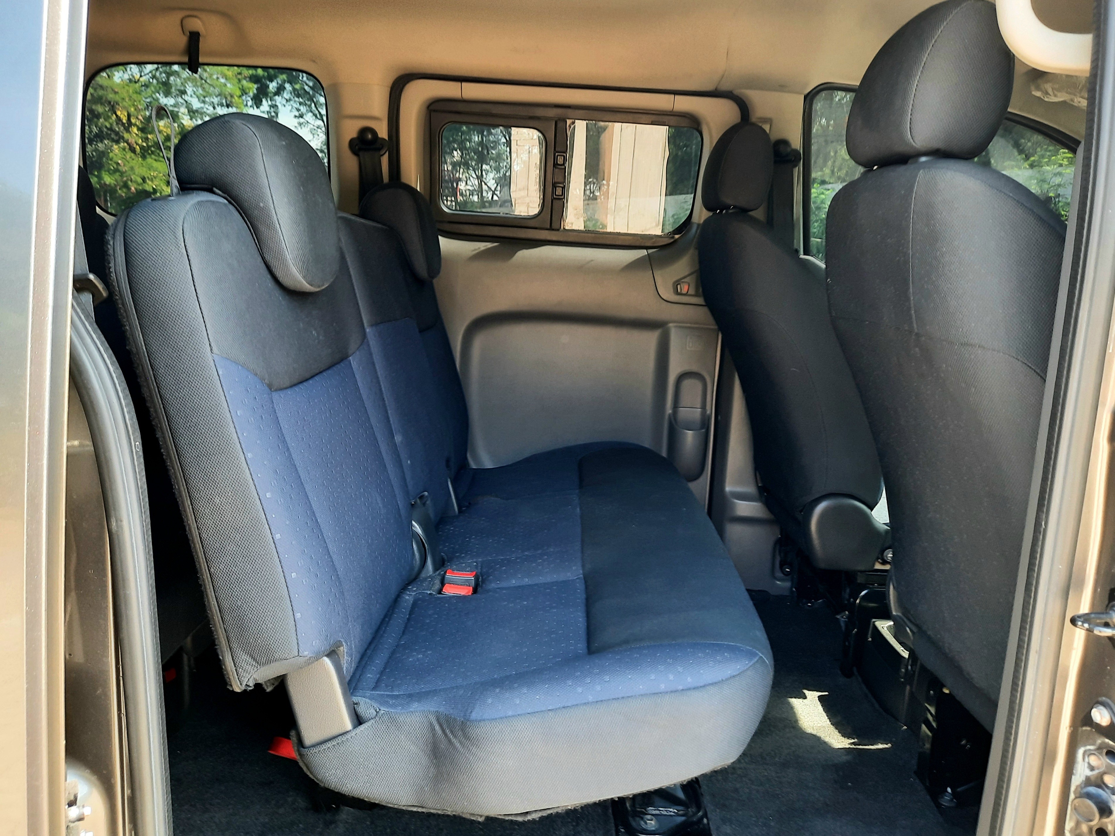 2013 Nissan Evalia 1.5 XV AT 2013 Nissan Evalia 1.5 XV AT