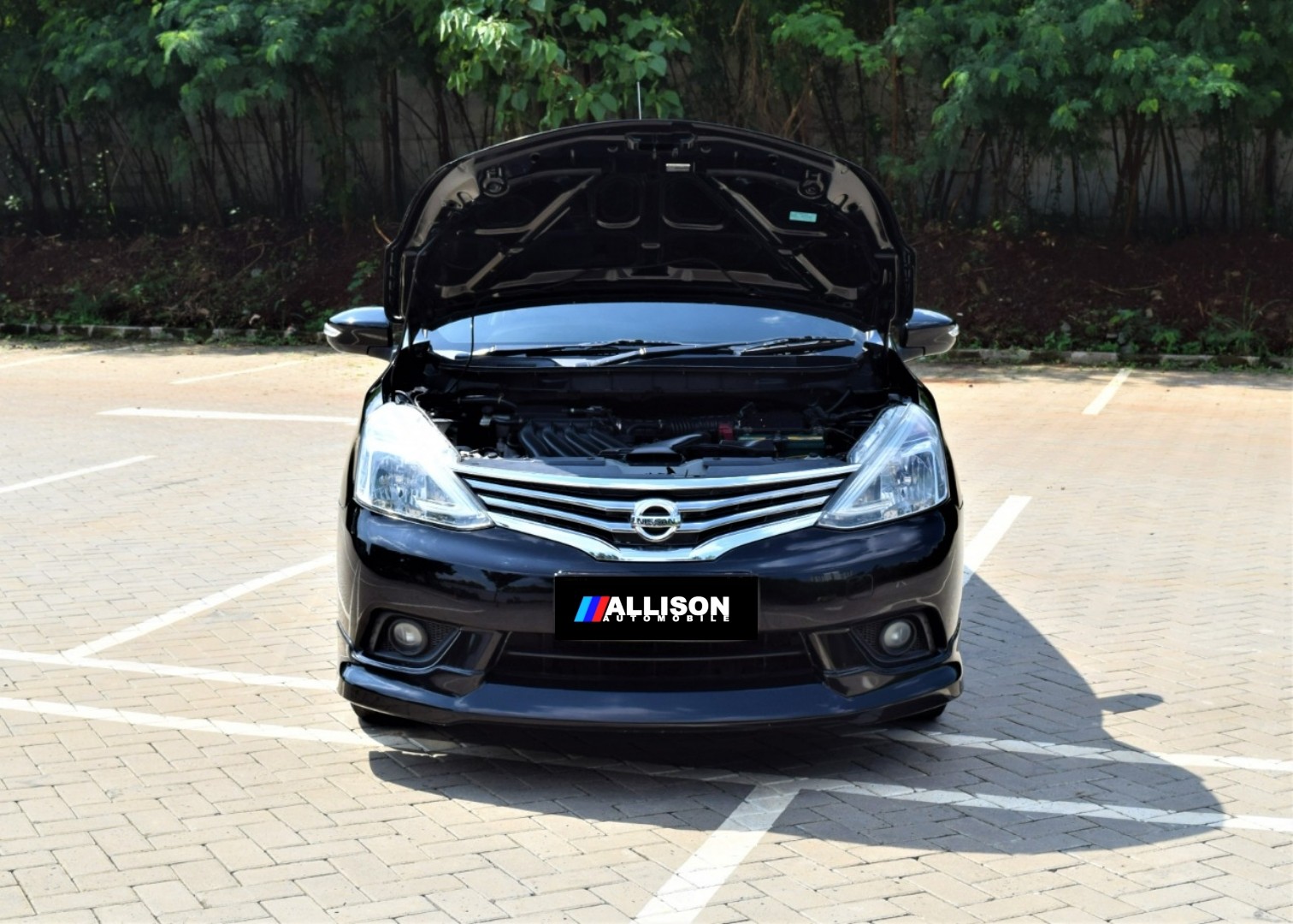 2014 Nissan Grand Livina 1.5 HWS CVT 2014 Nissan Grand Livina 1.5 HWS CVT