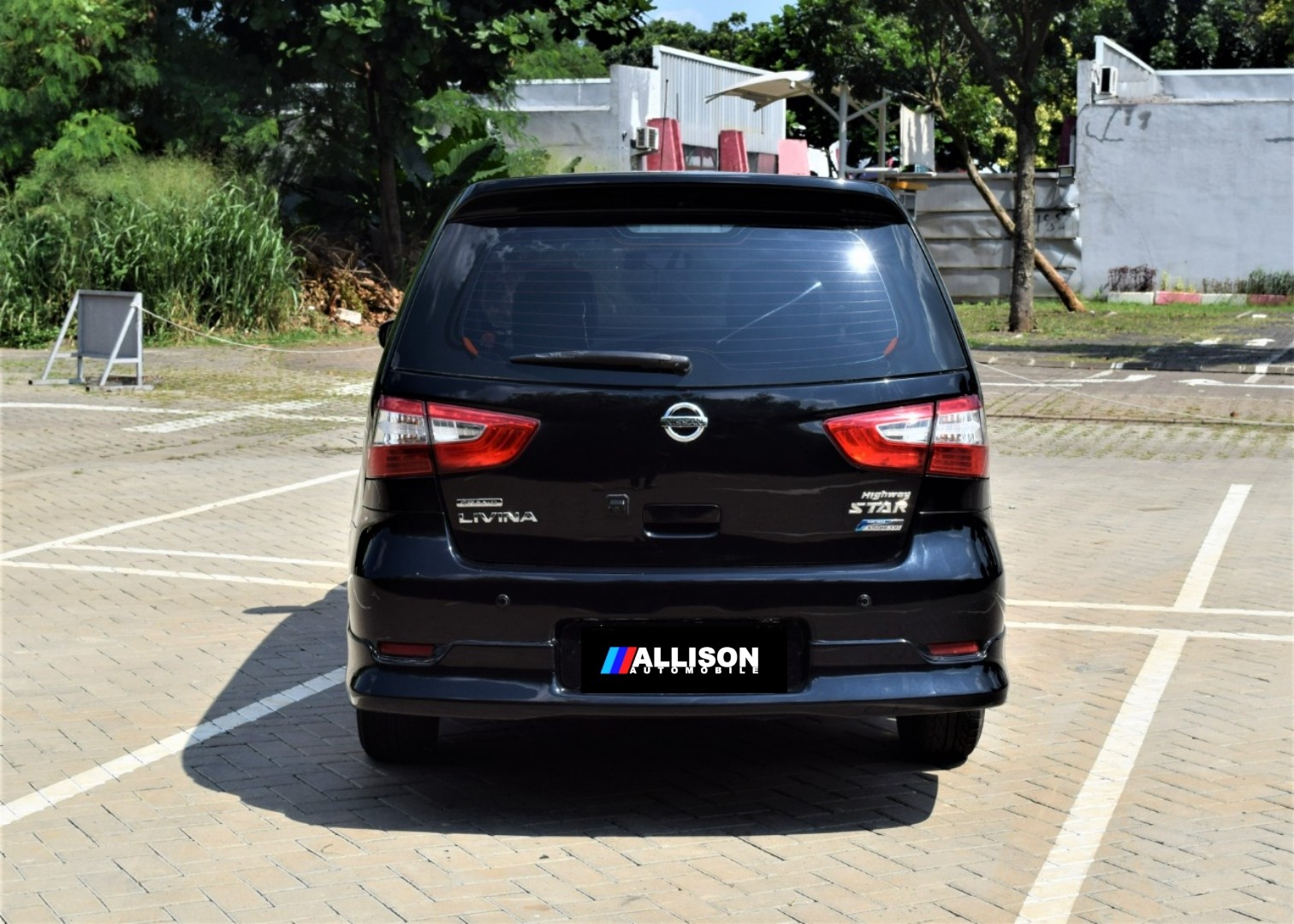 2014 Nissan Grand Livina 1.5 HWS CVT 2014 Nissan Grand Livina 1.5 HWS CVT