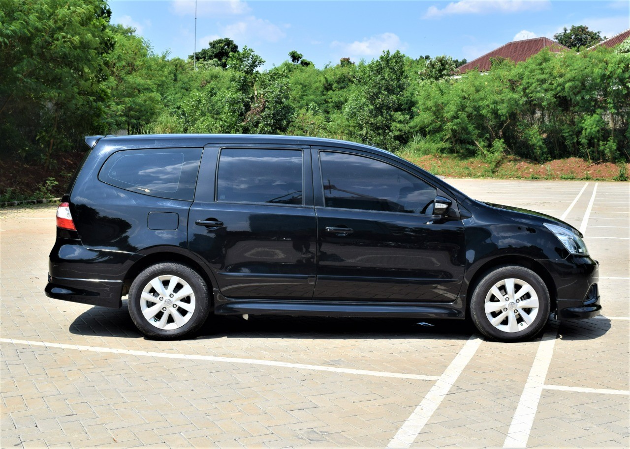 2014 Nissan Grand Livina 1.5 HWS CVT 2014 Nissan Grand Livina 1.5 HWS CVT