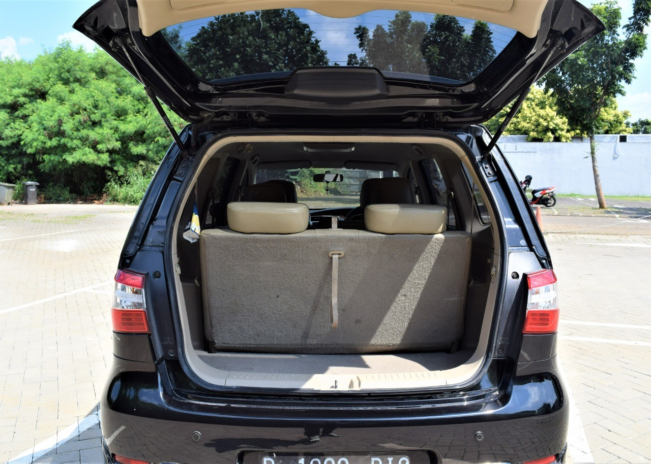 2014 Nissan Grand Livina 1.5 HWS CVT 2014 Nissan Grand Livina 1.5 HWS CVT