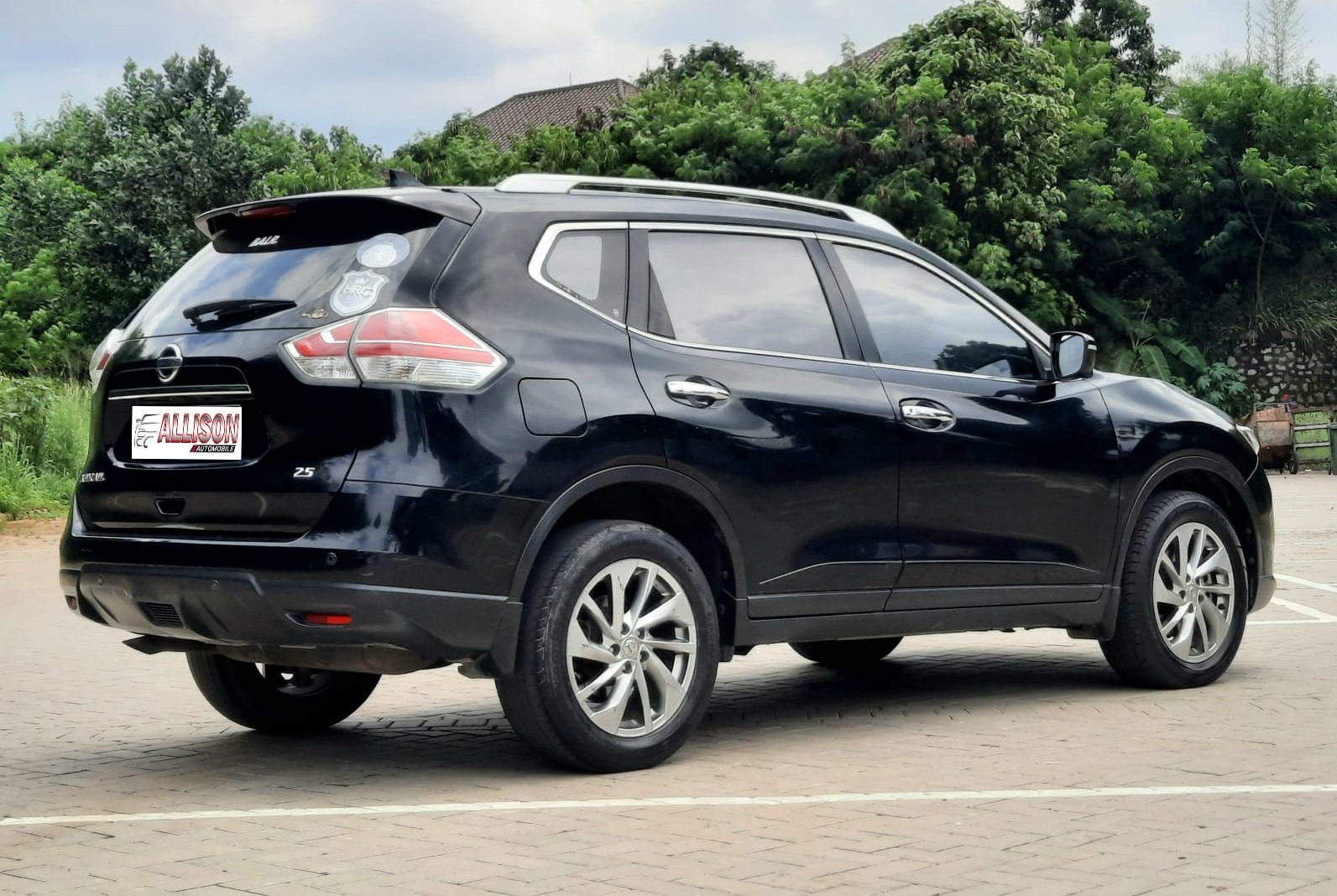 2015 Nissan X Trail 2.5L CVT AT 2015 Nissan X Trail 2.5L CVT AT