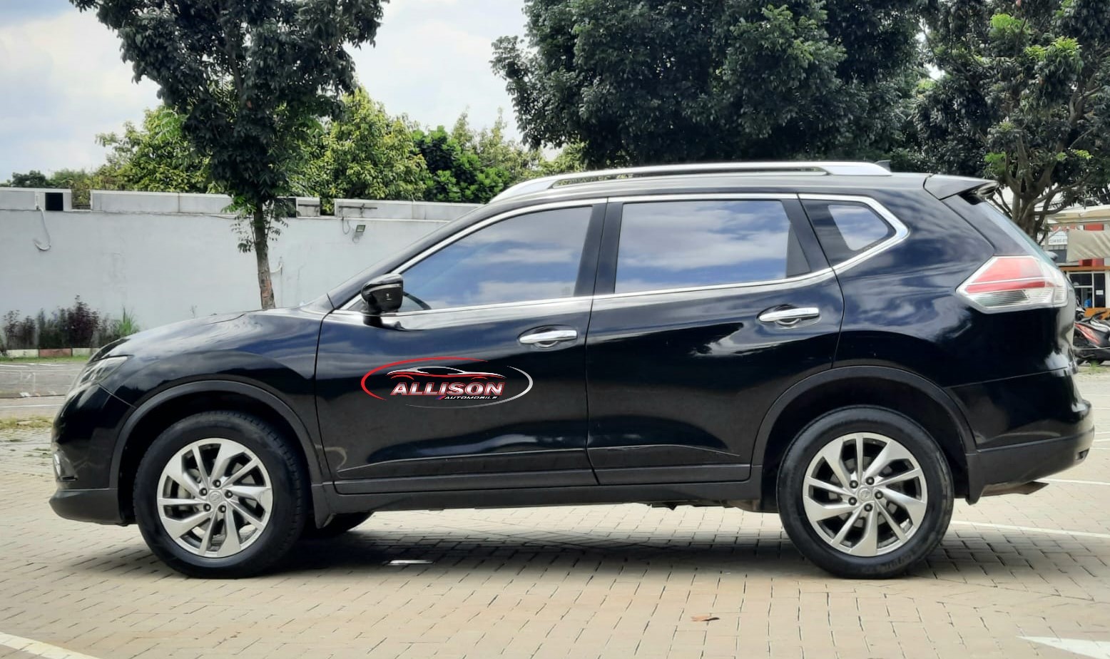 2015 Nissan X Trail 2.5L CVT AT 2015 Nissan X Trail 2.5L CVT AT