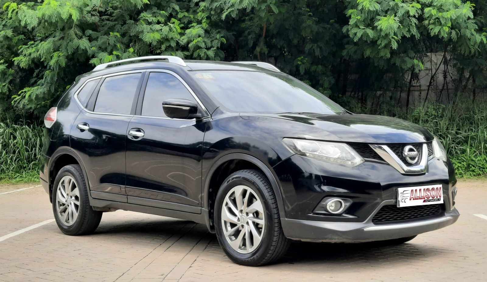 2015 Nissan X Trail 2.5L CVT AT 2015 Nissan X Trail 2.5L CVT AT