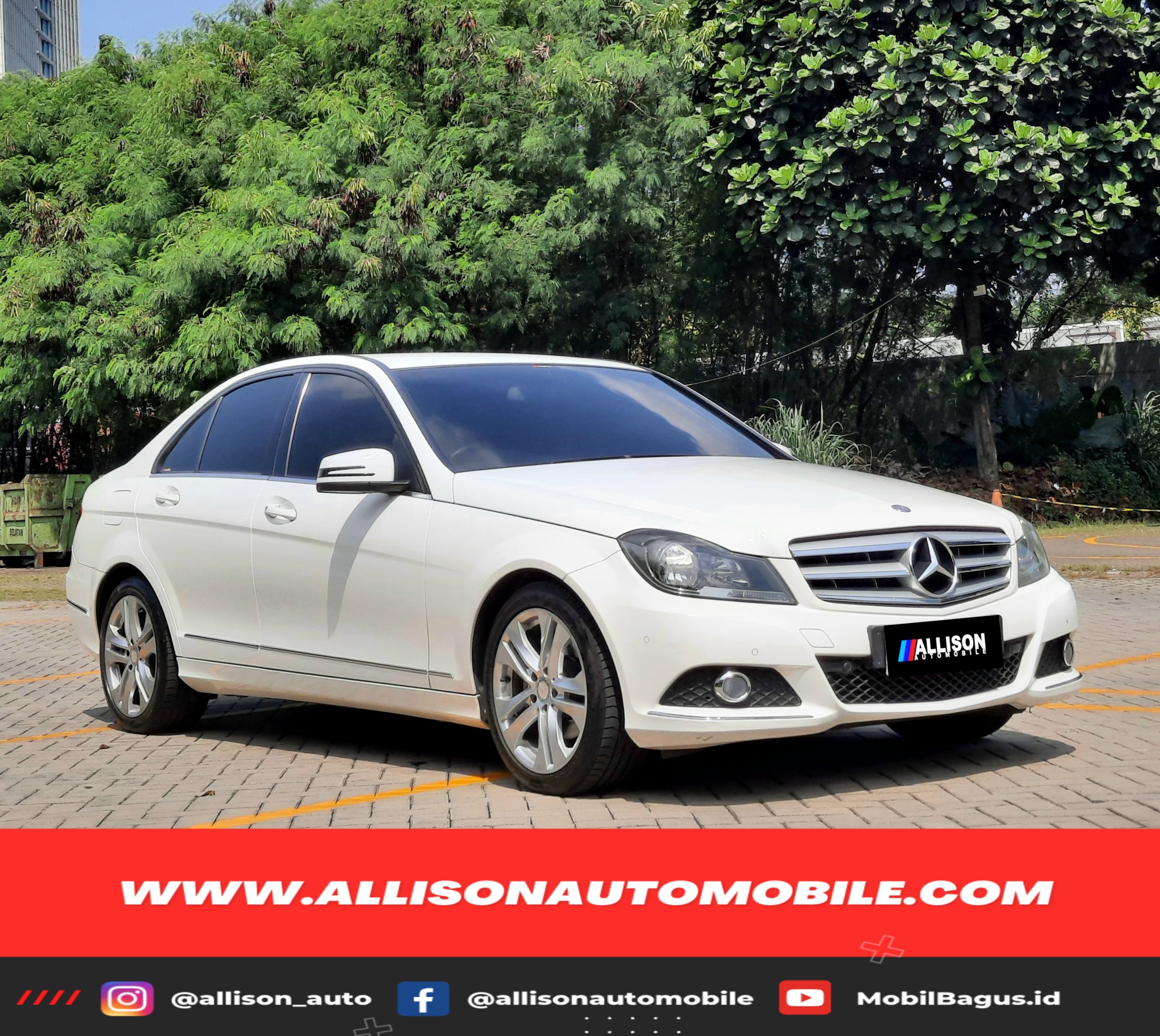 2013 Mercedes Benz C-Class Sedan C 200 CGI Avantgarde