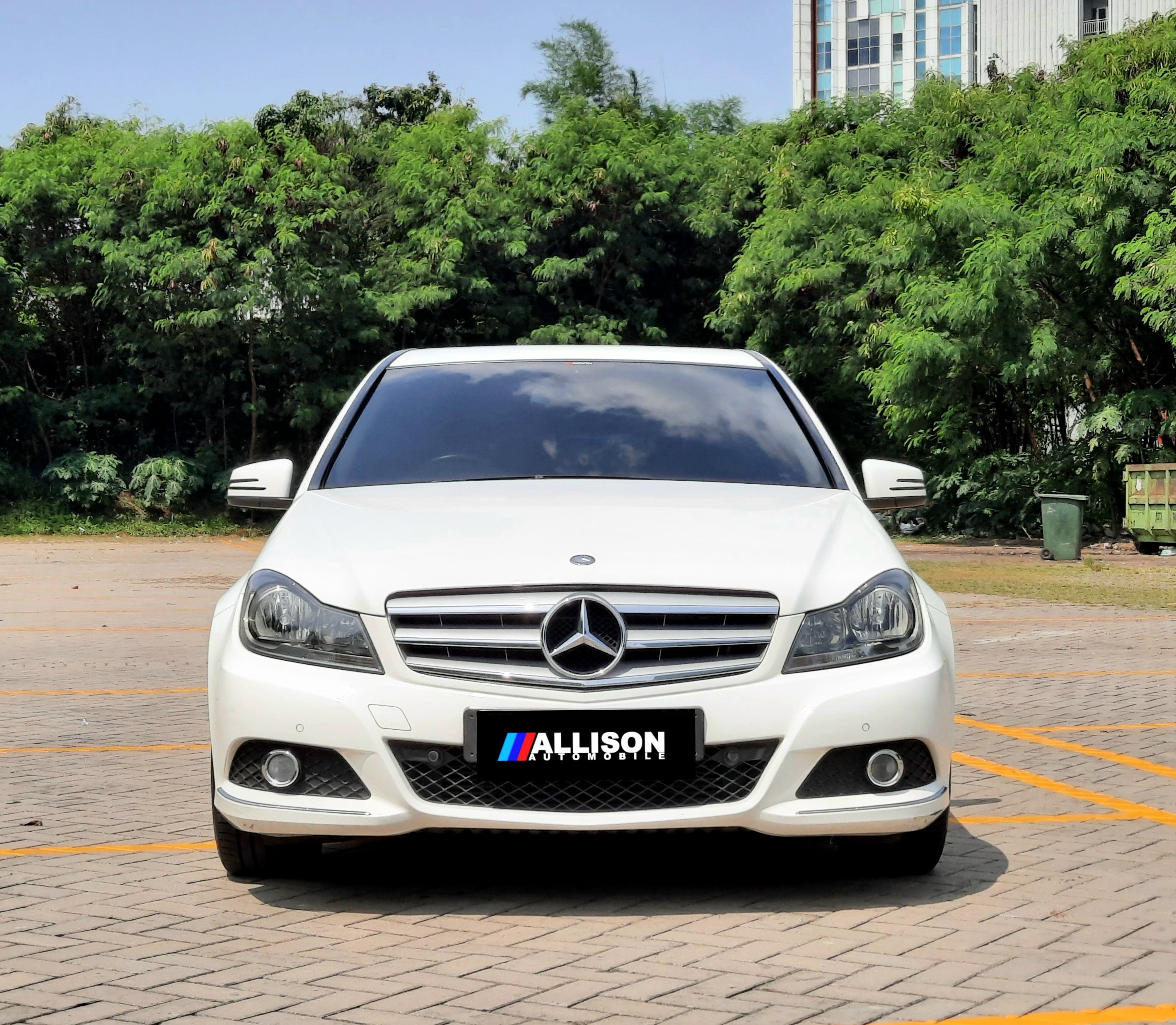 2013 Mercedes Benz C-Class Sedan C 200 CGI Avantgarde 2013 Mercedes Benz C-Class Sedan C 200 CGI Avantgarde