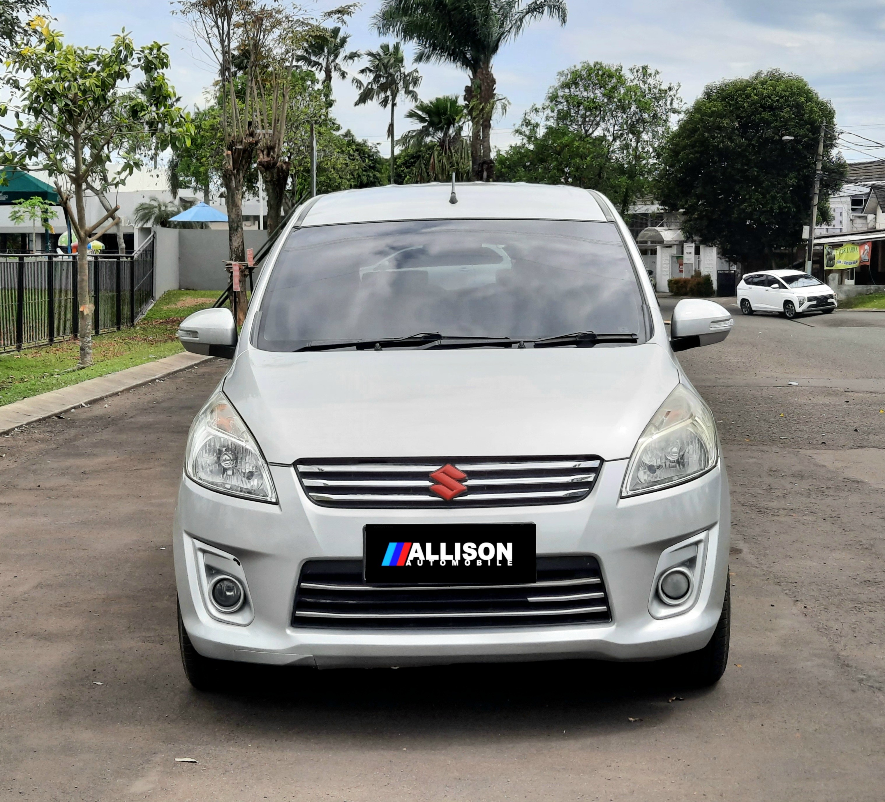 2014 Suzuki Ertiga GX AT 2014 Suzuki Ertiga GX AT
