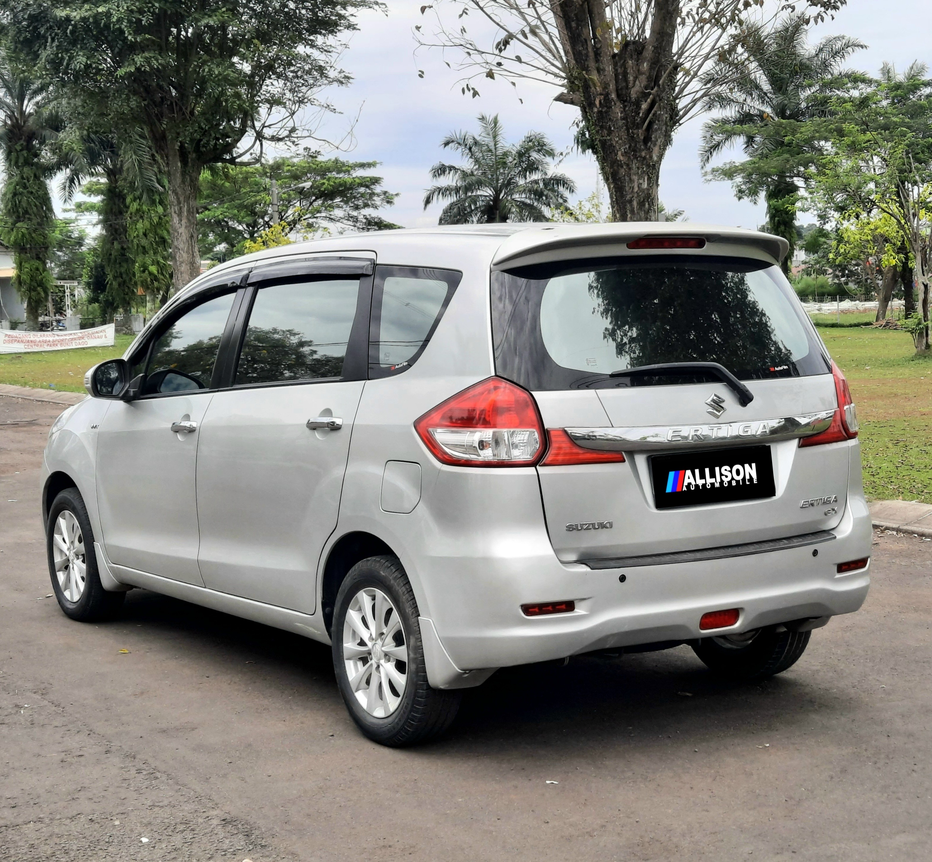 2014 Suzuki Ertiga GX AT 2014 Suzuki Ertiga GX AT