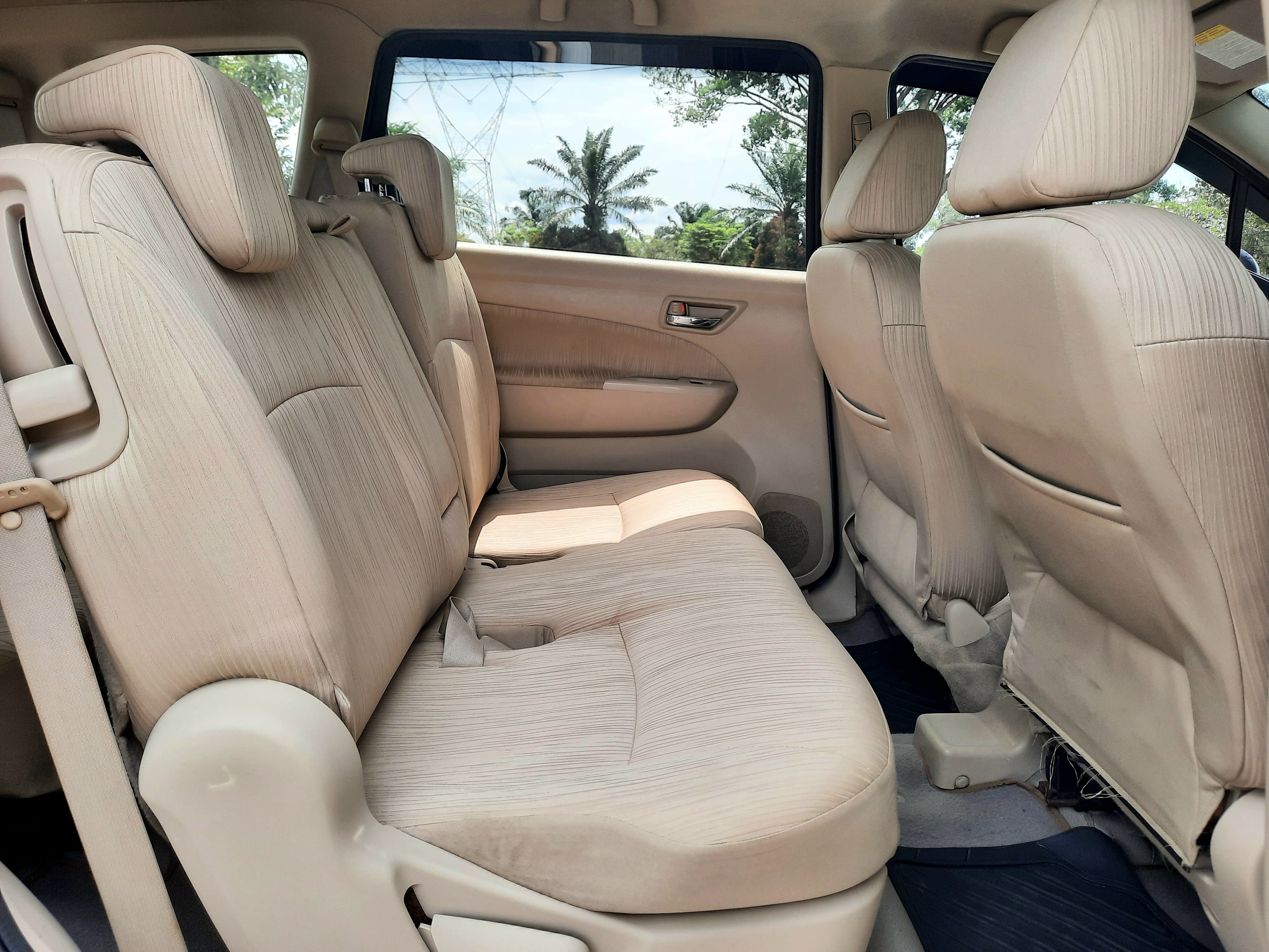 2014 Suzuki Ertiga GX AT 2014 Suzuki Ertiga GX AT