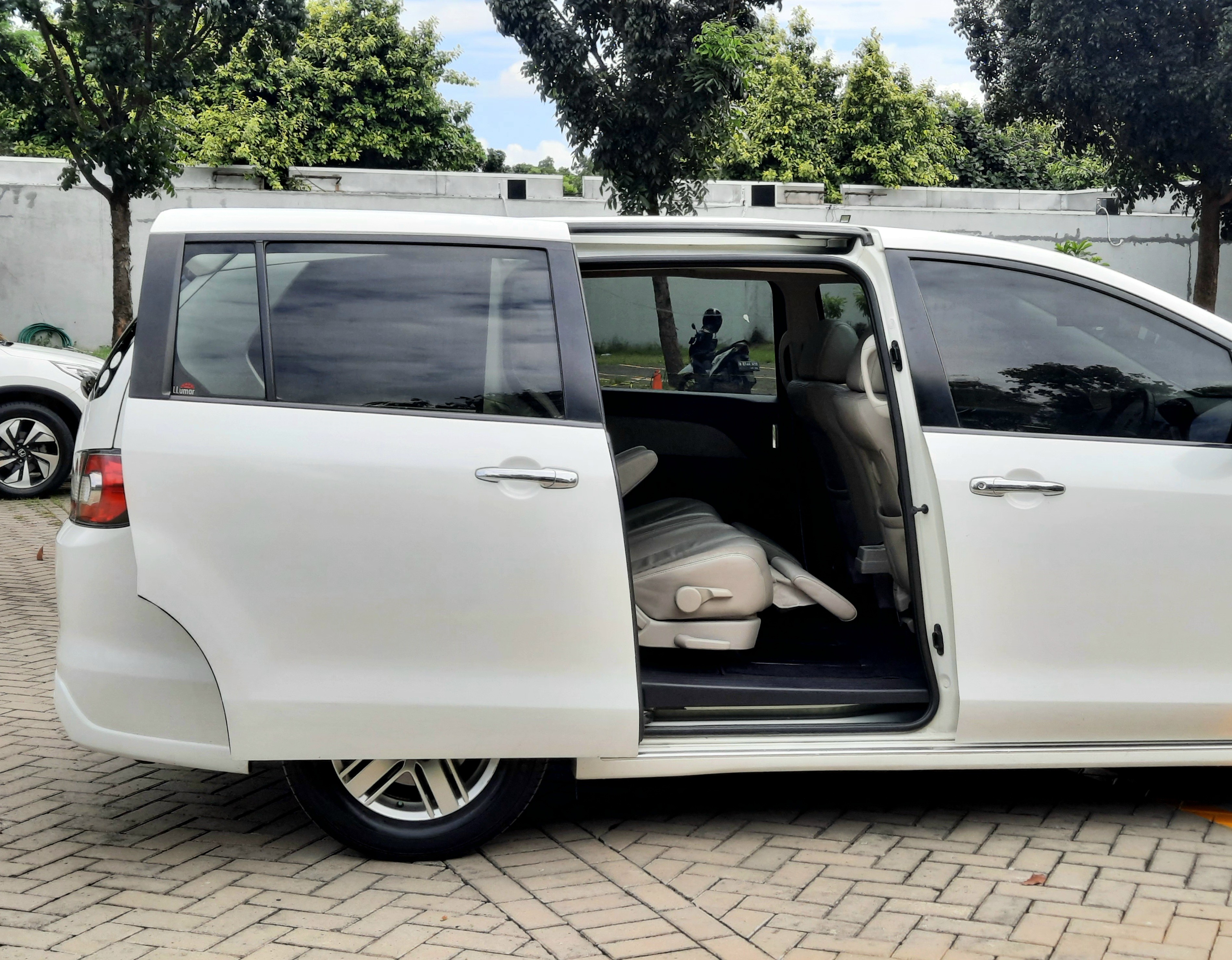 2012 Mazda 8  2.3 L 2012 Mazda 8  2.3 L