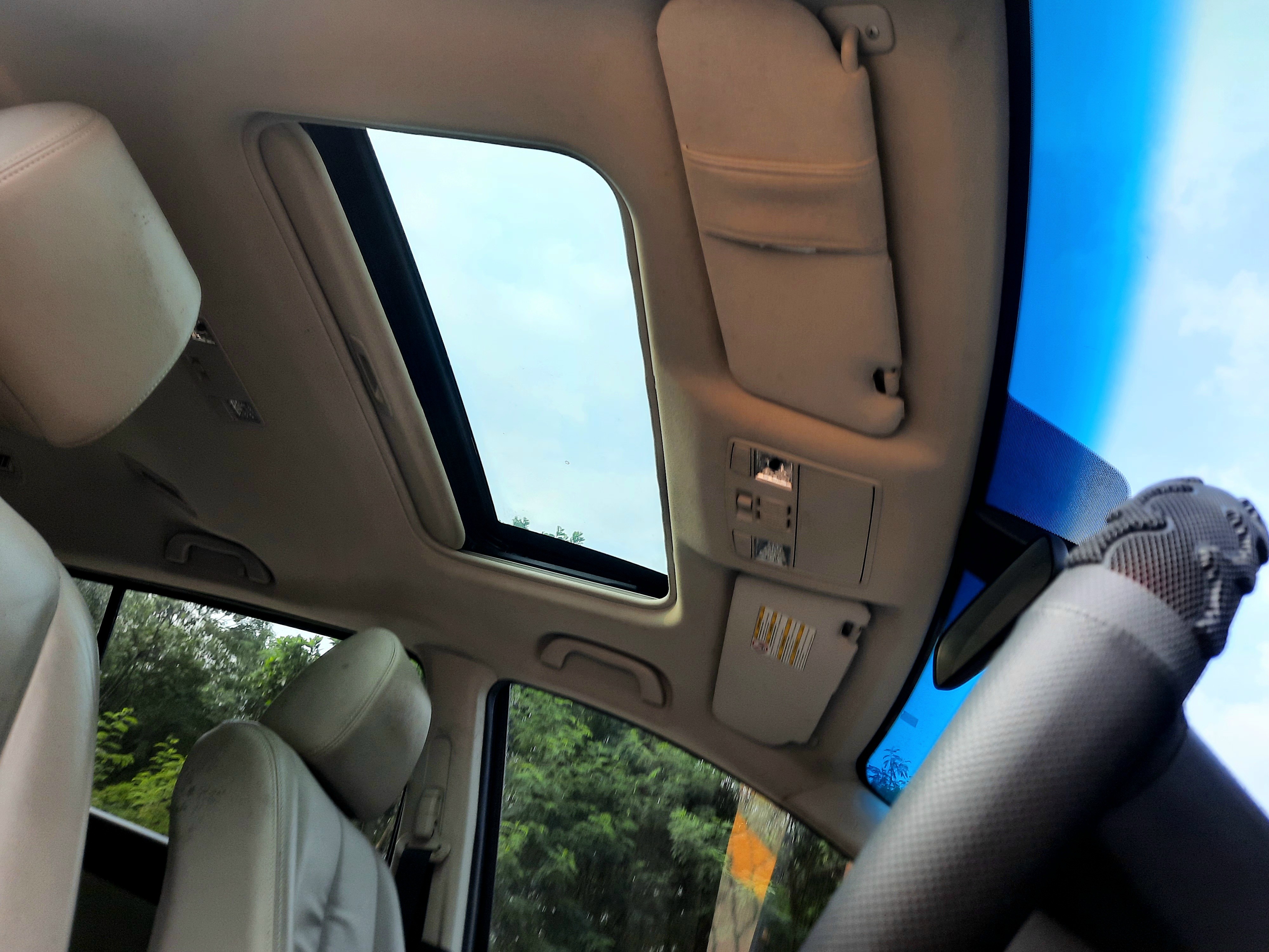 2012 Mazda 8  2.3 L 2012 Mazda 8  2.3 L