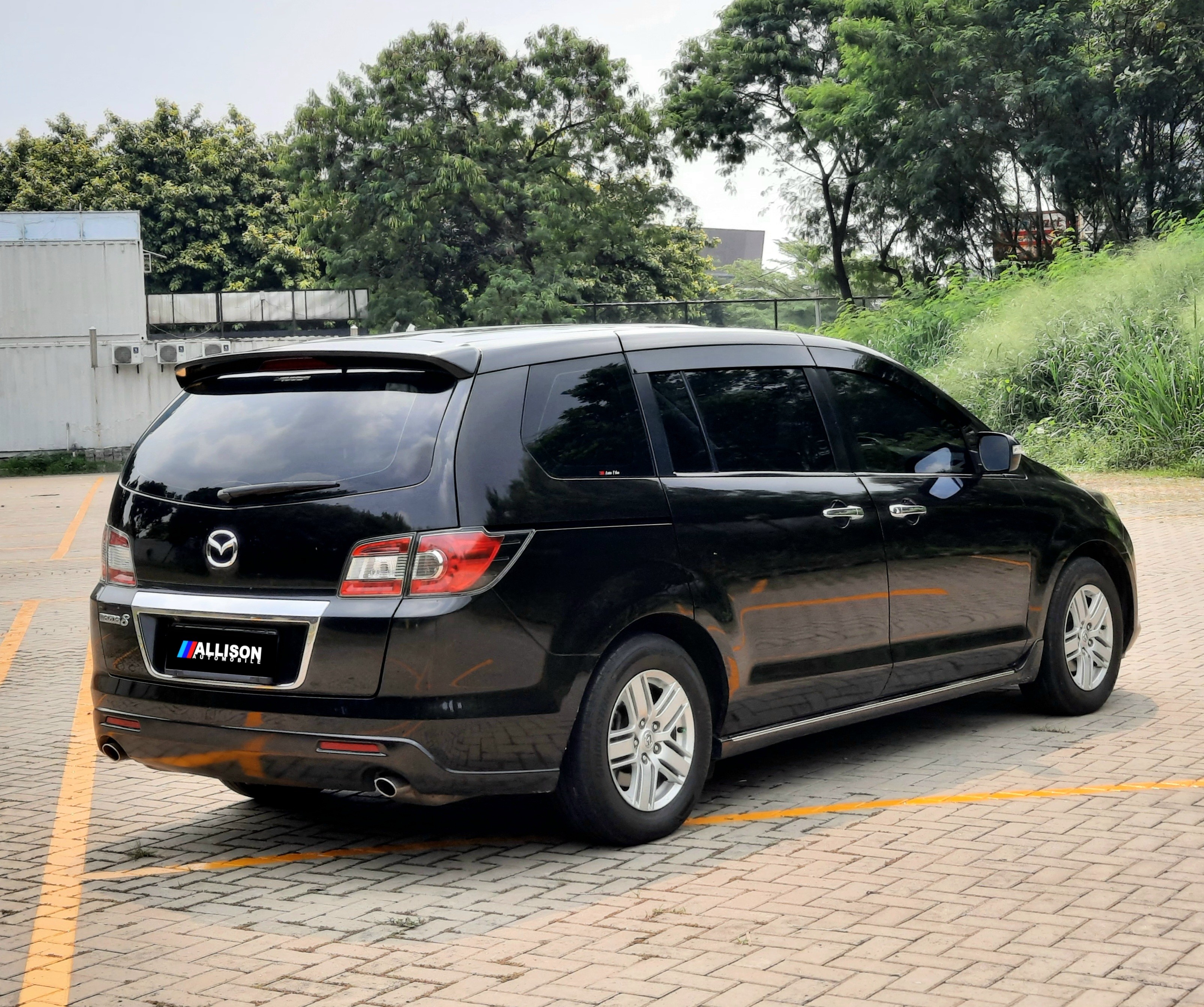 2011 Mazda 8  2.3 L 2011 Mazda 8  2.3 L