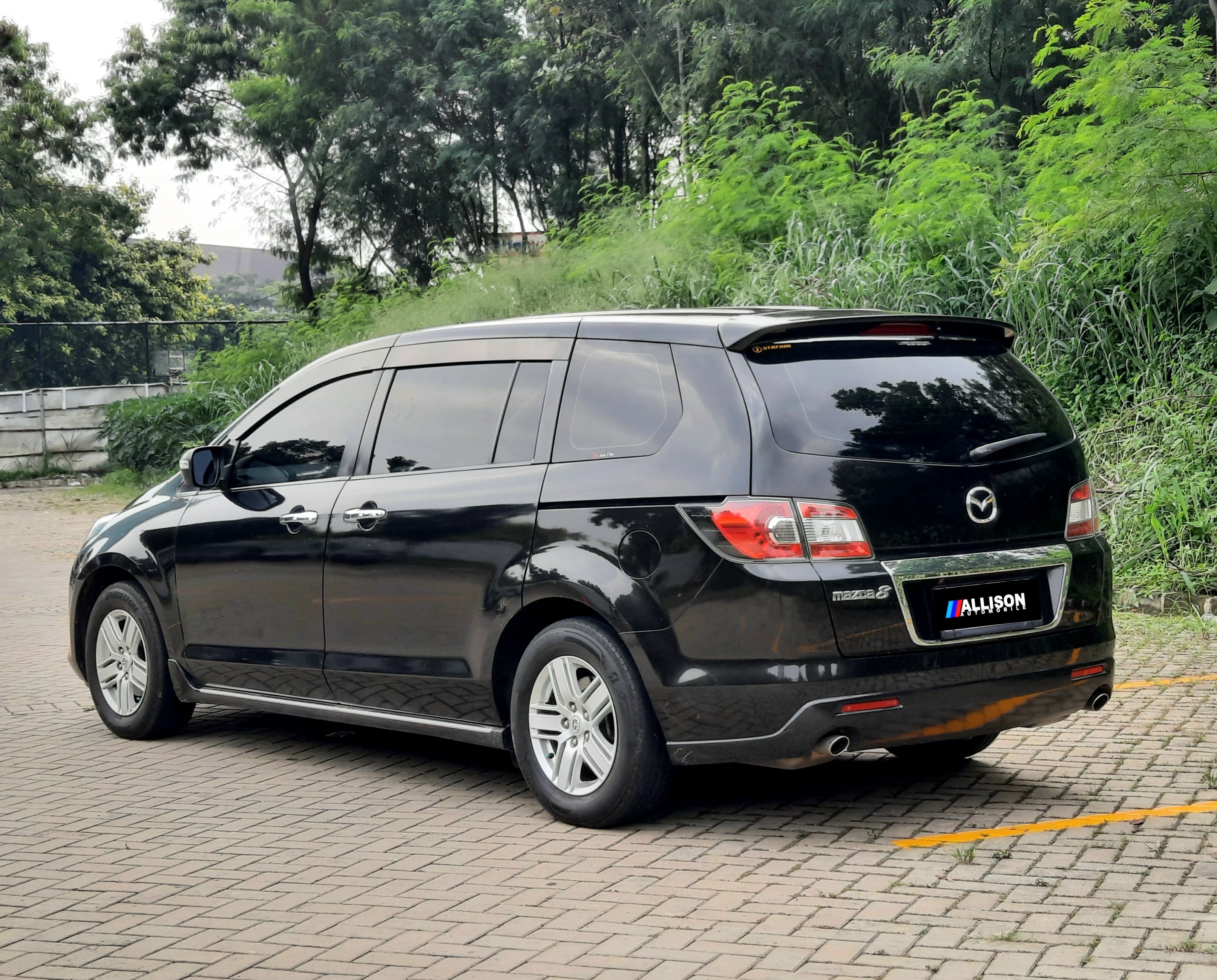 2011 Mazda 8  2.3 L 2011 Mazda 8  2.3 L