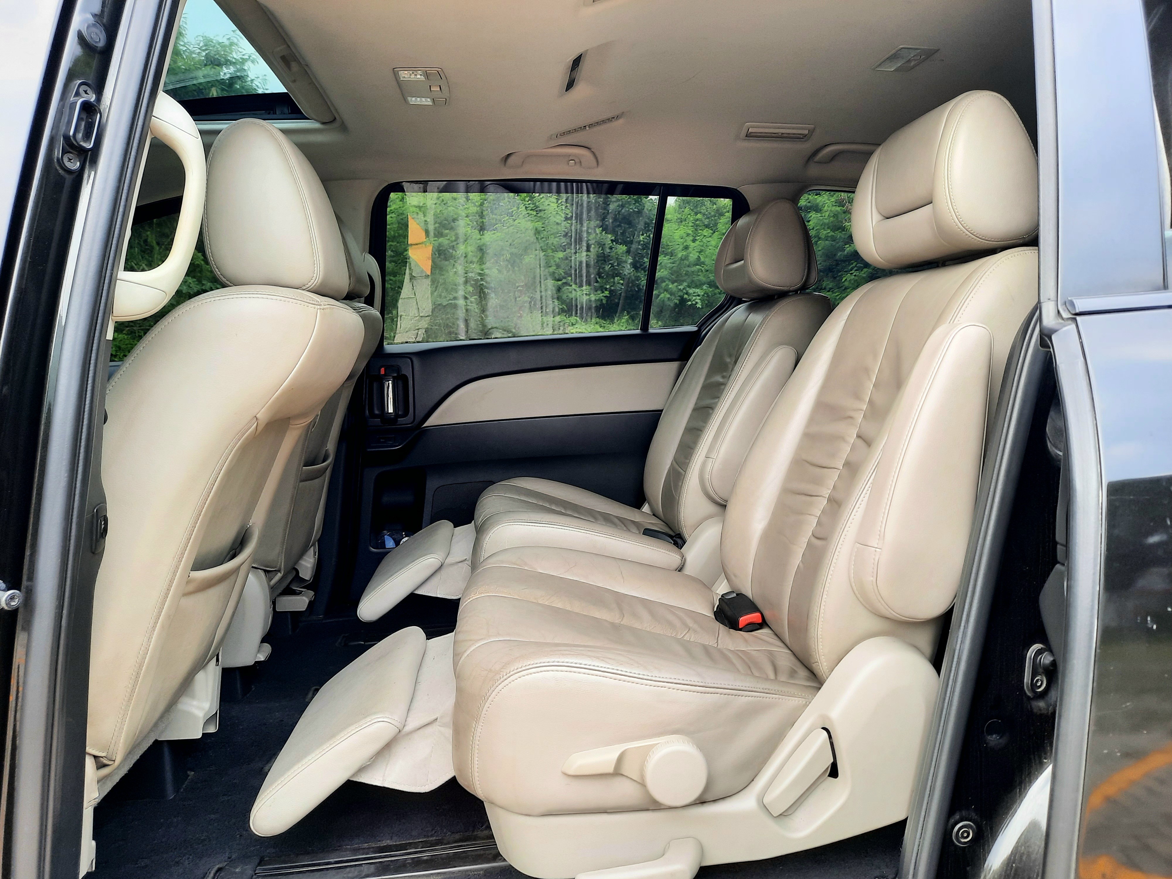 2011 Mazda 8  2.3 L 2011 Mazda 8  2.3 L