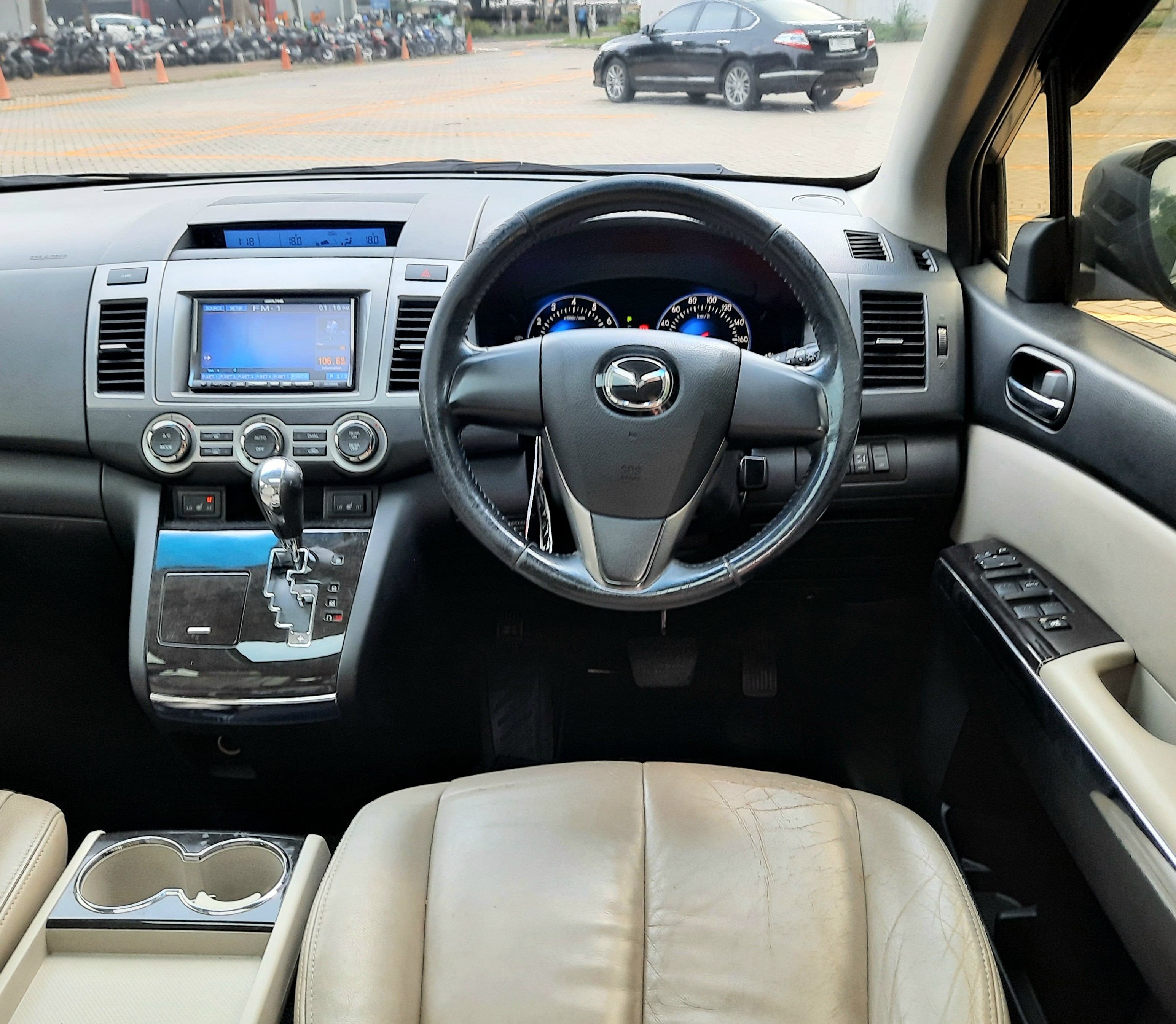 2011 Mazda 8  2.3 L 2011 Mazda 8  2.3 L