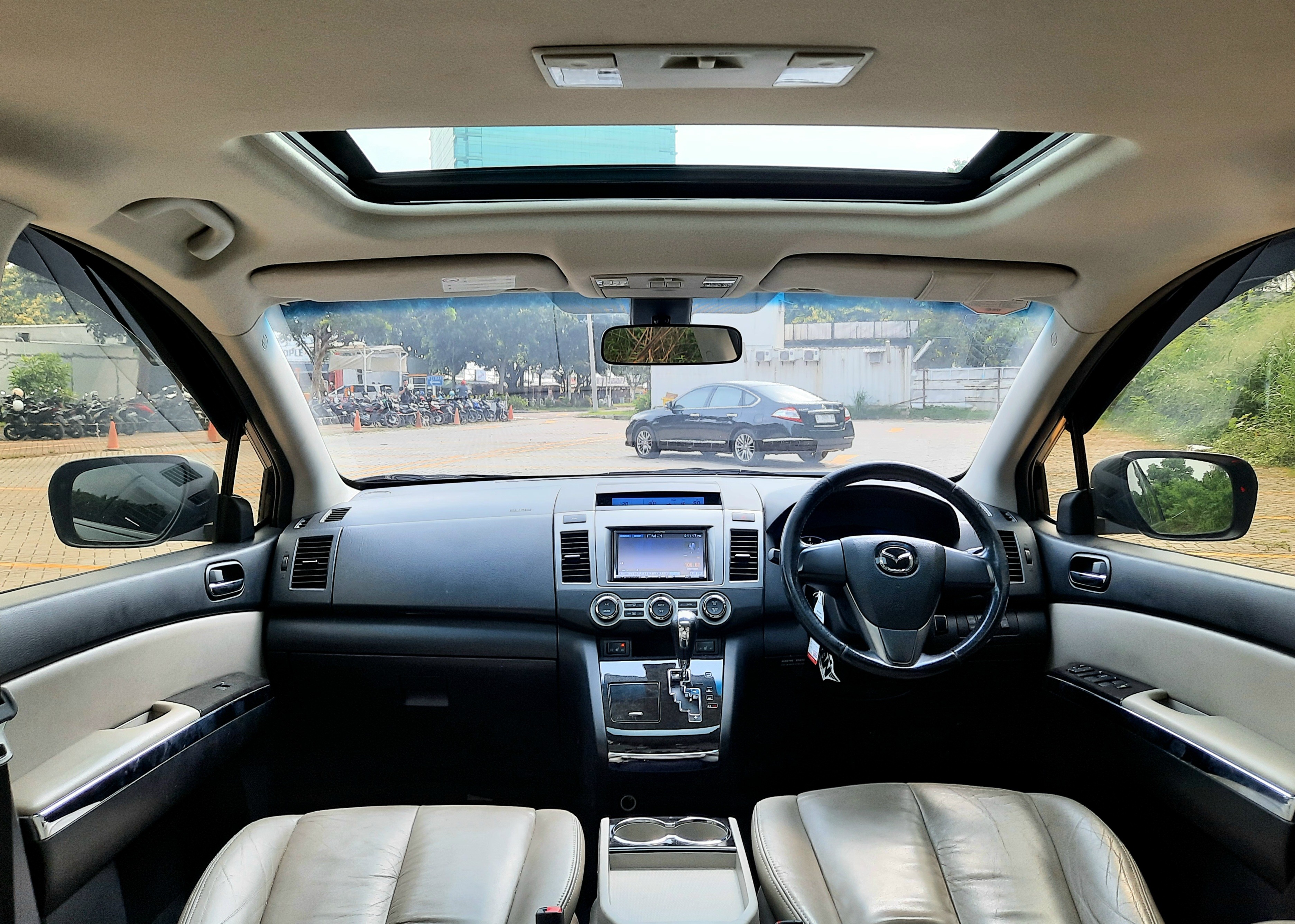 2011 Mazda 8  2.3 L 2011 Mazda 8  2.3 L