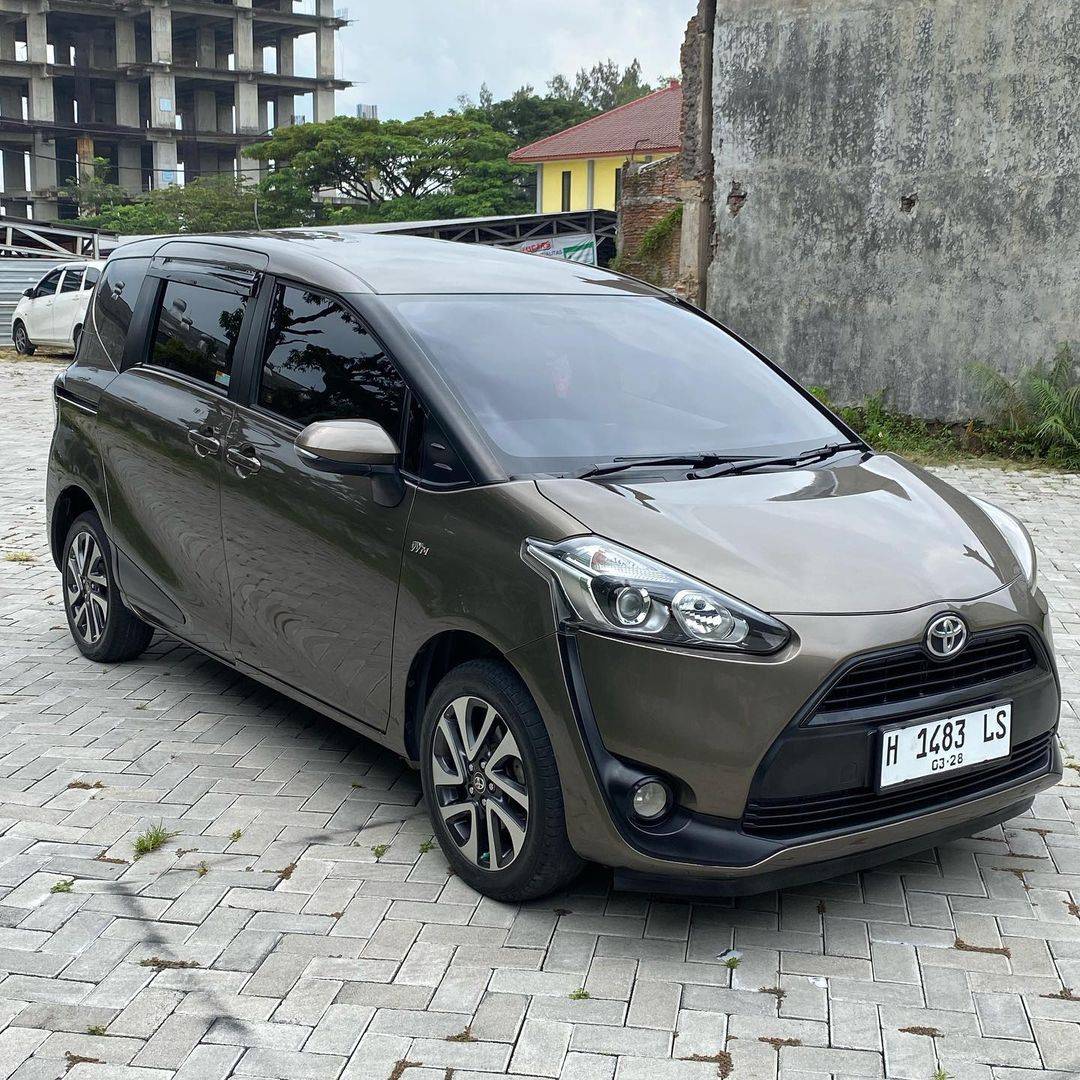 2017 Toyota Sienta 1.5L V AT 2017 Toyota Sienta 1.5L V AT