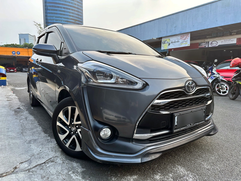 2017 Toyota Sienta 2017 Toyota Sienta
