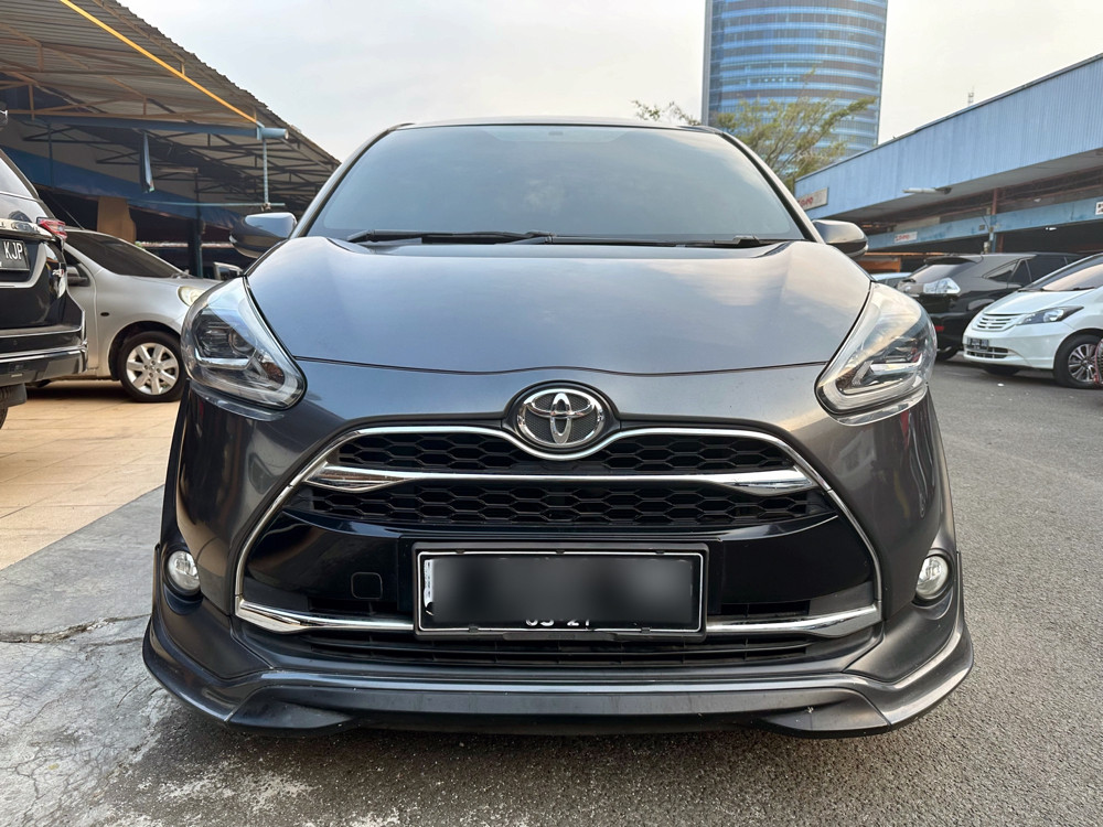 2017 Toyota Sienta 2017 Toyota Sienta