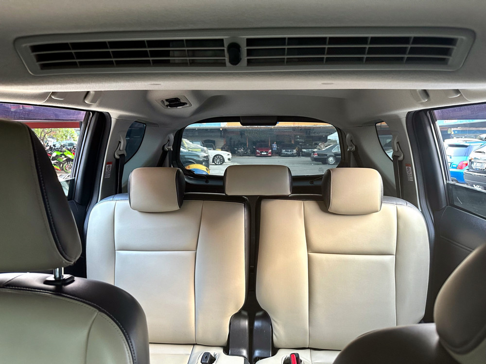 2017 Toyota Sienta 2017 Toyota Sienta