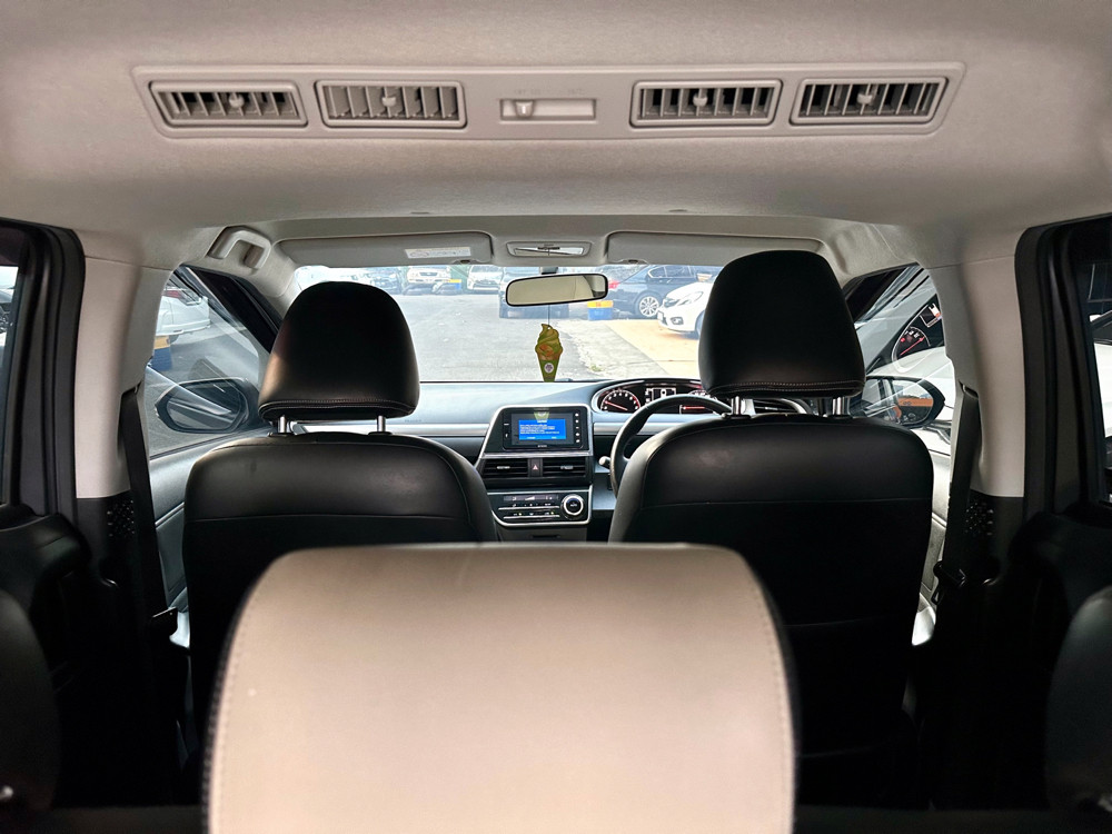 2017 Toyota Sienta 2017 Toyota Sienta