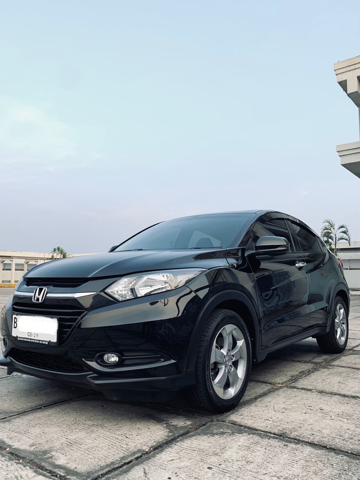 2018 Honda HRV  1.5 E AT 2018 Honda HRV  1.5 E AT