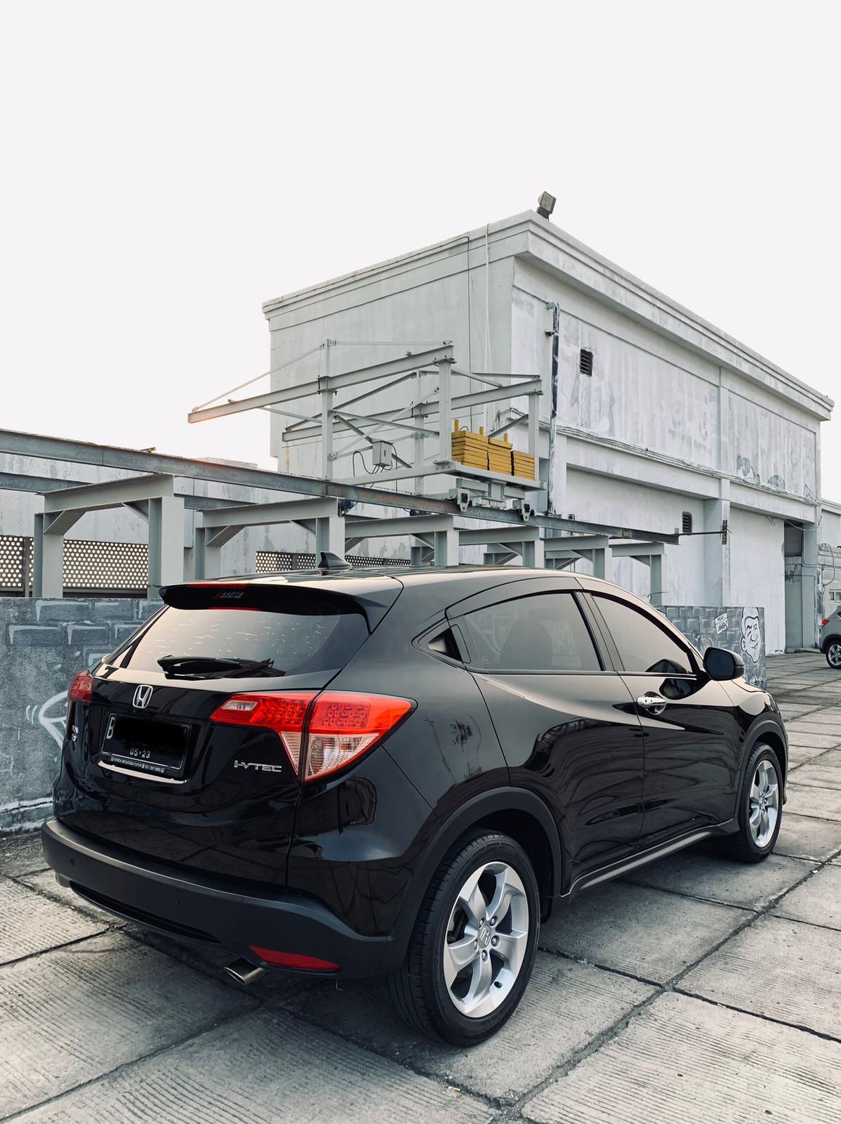 2018 Honda HRV  1.5 E AT 2018 Honda HRV  1.5 E AT