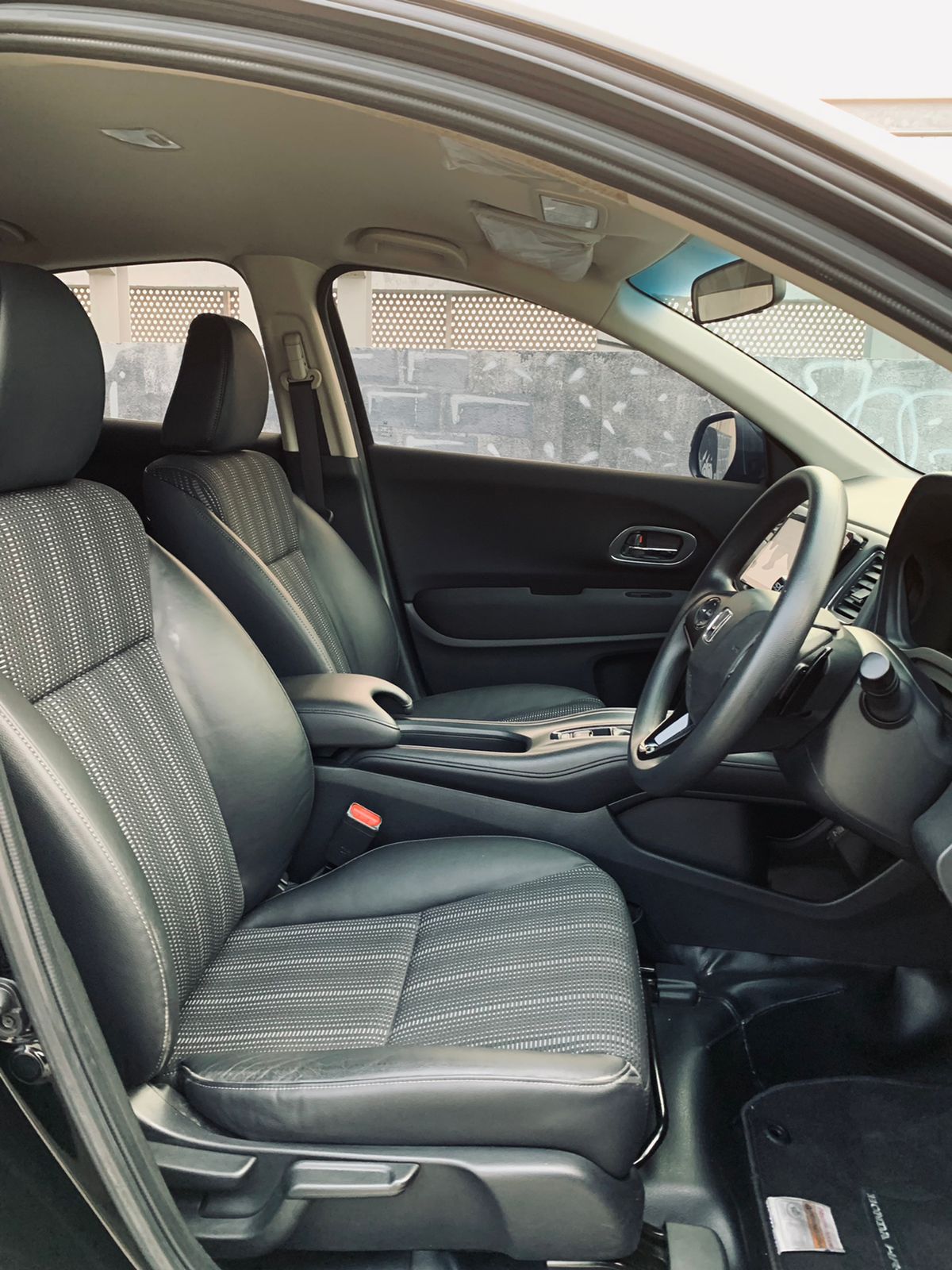 2018 Honda HRV  1.5 E AT 2018 Honda HRV  1.5 E AT