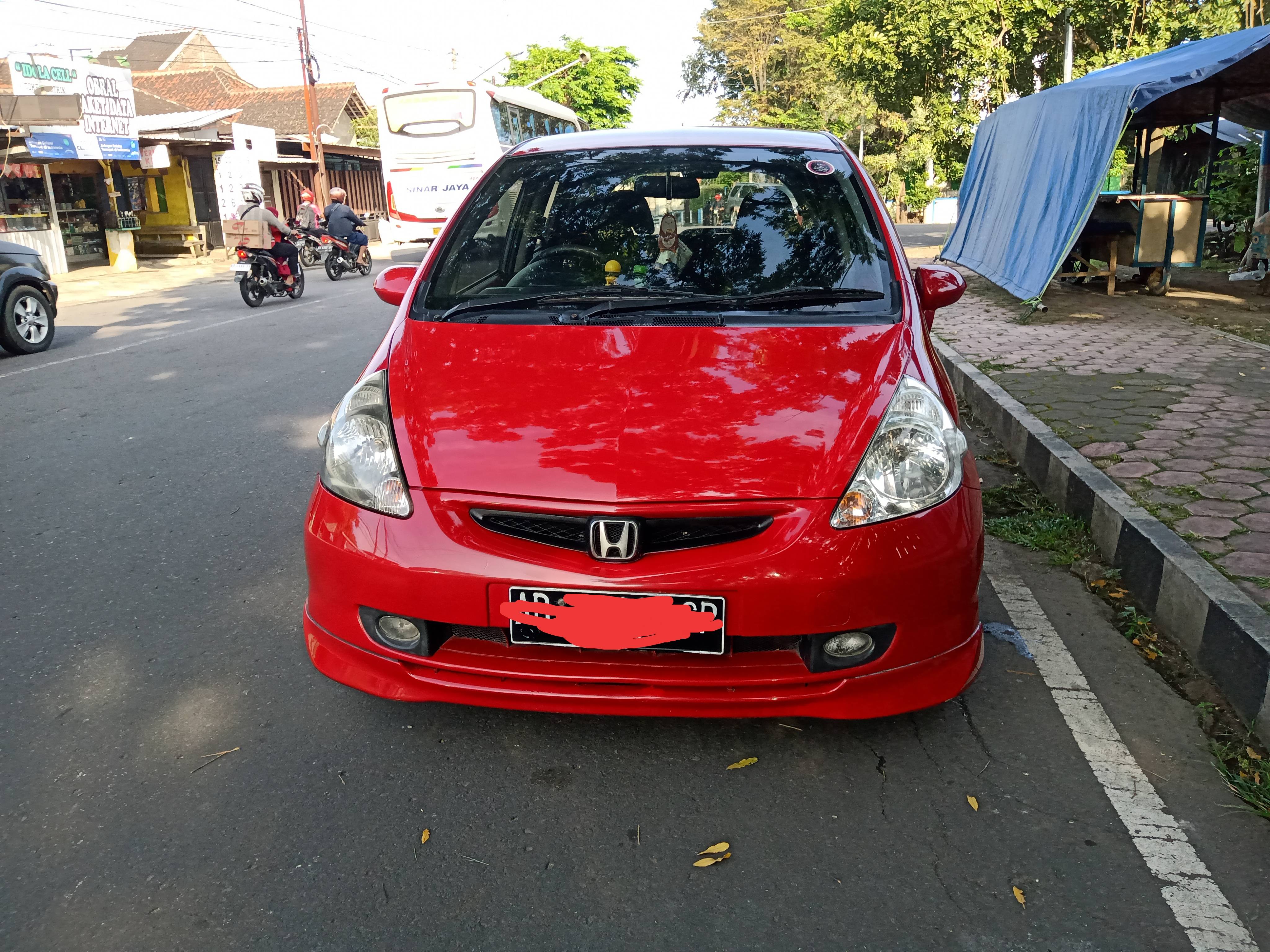 2006 Honda Jazz  1.5L VTEC CVT Bekas 2006 Honda Jazz  1.5L VTEC CVT Bekas