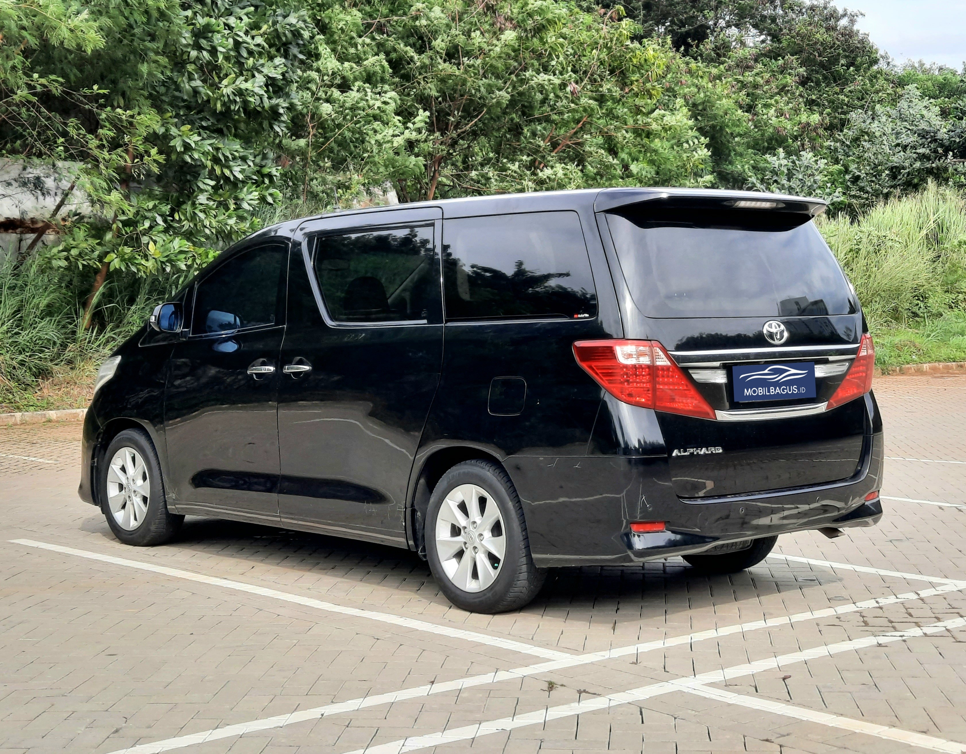 2012 Toyota Alphard  S 2.4 AT 2012 Toyota Alphard  S 2.4 AT