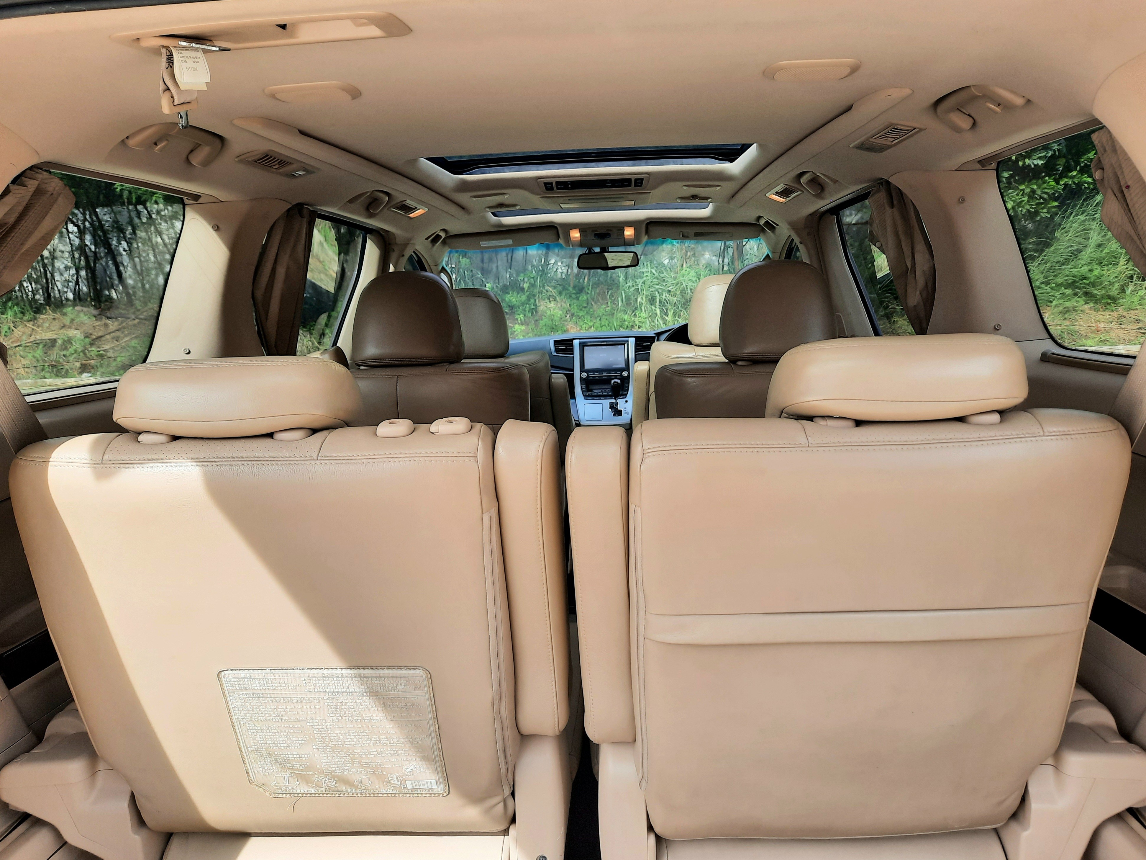 2012 Toyota Alphard  S 2.4 AT 2012 Toyota Alphard  S 2.4 AT