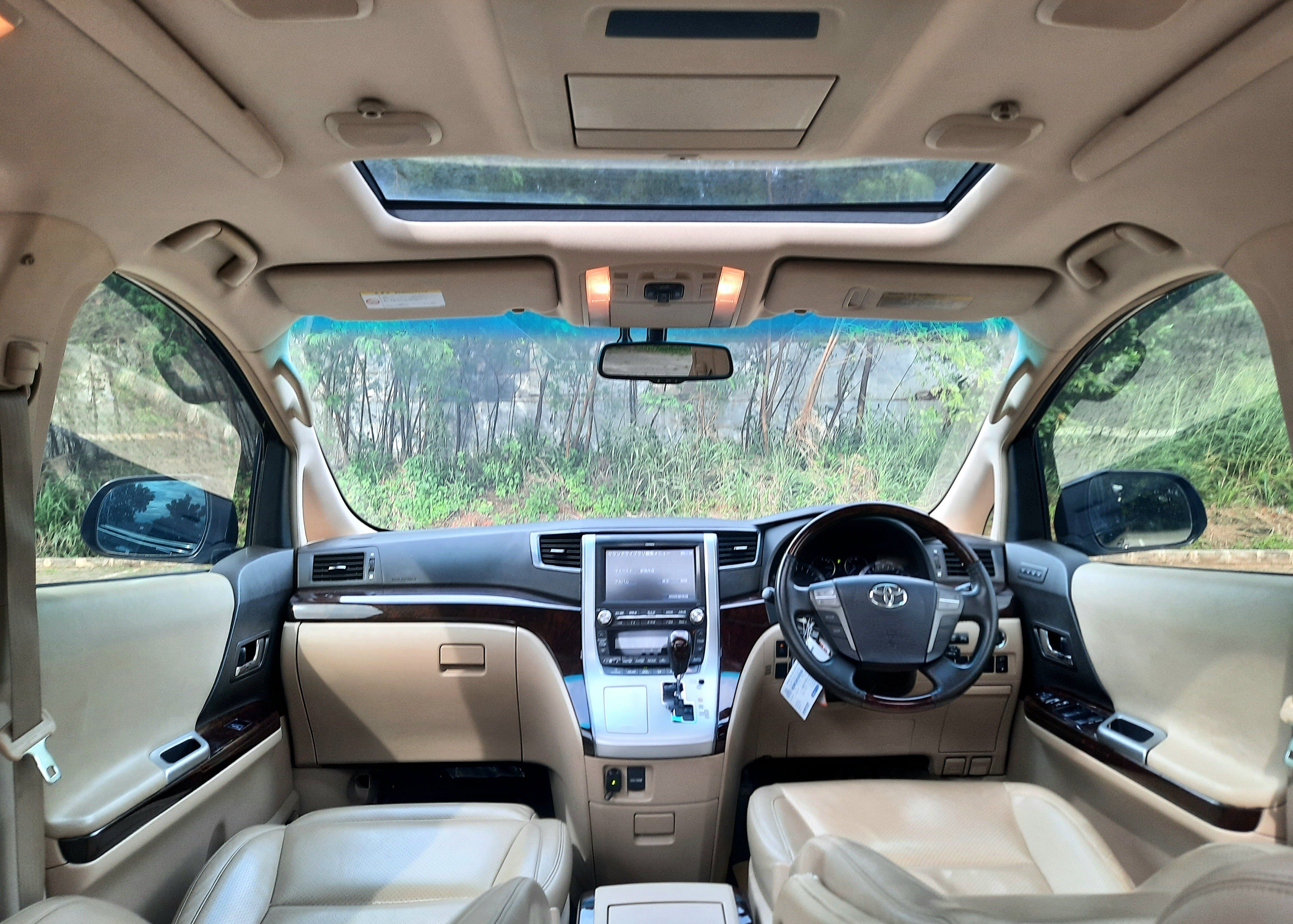 2012 Toyota Alphard  S 2.4 AT 2012 Toyota Alphard  S 2.4 AT