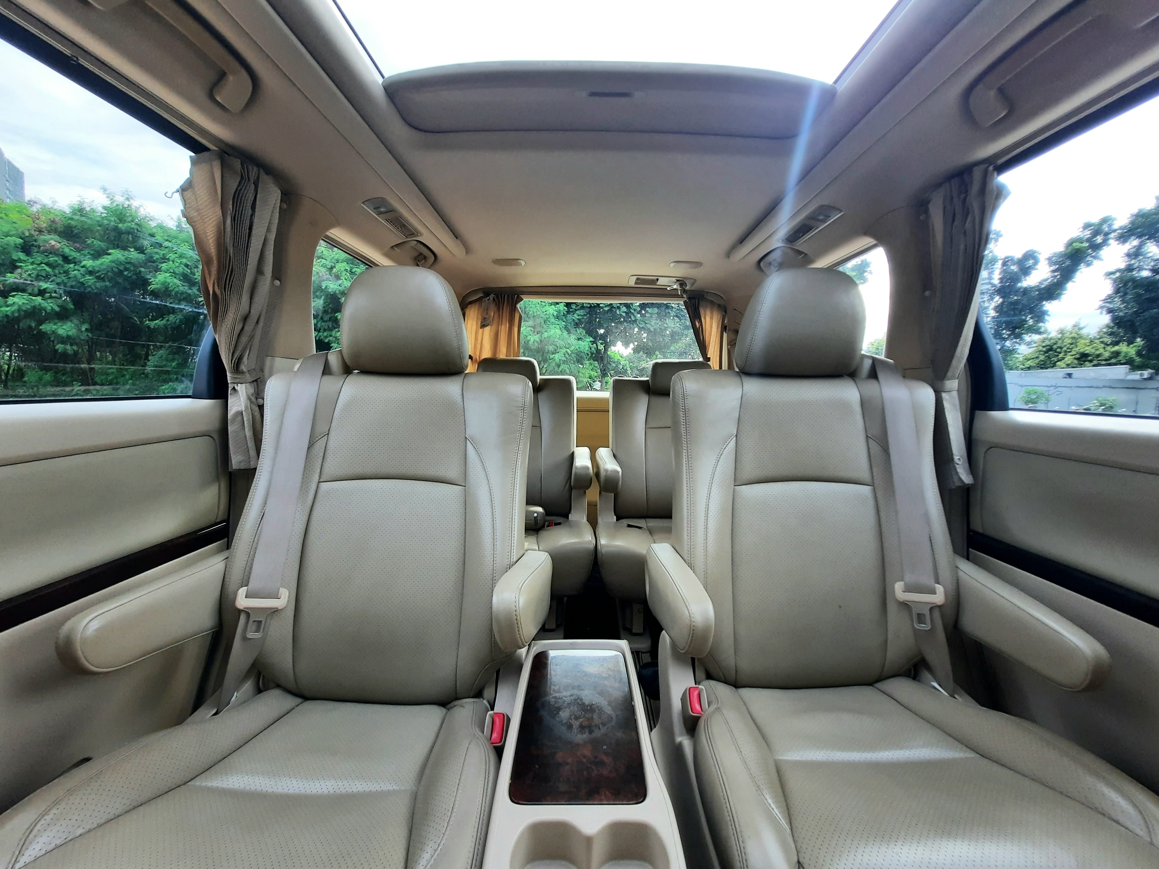 2012 Toyota Alphard  S 2.4 AT 2012 Toyota Alphard  S 2.4 AT