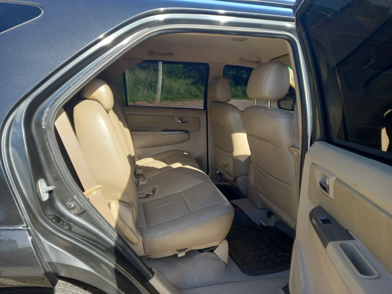 2005 Toyota Fortuner  2.7 G AT 2005 Toyota Fortuner  2.7 G AT