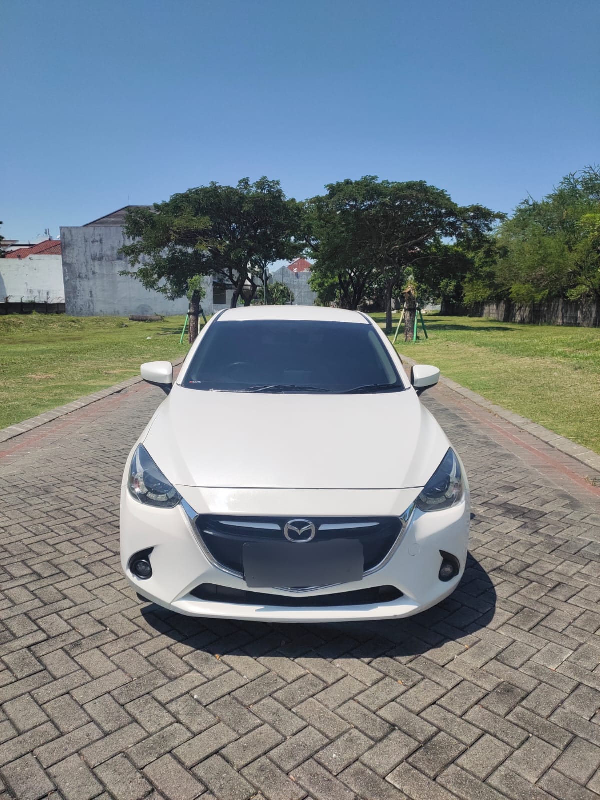 Second Hand 2015 Mazda 2 Second Hand 2015 Mazda 2