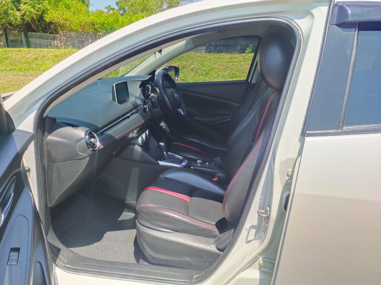 2015 Mazda 2 2015 Mazda 2