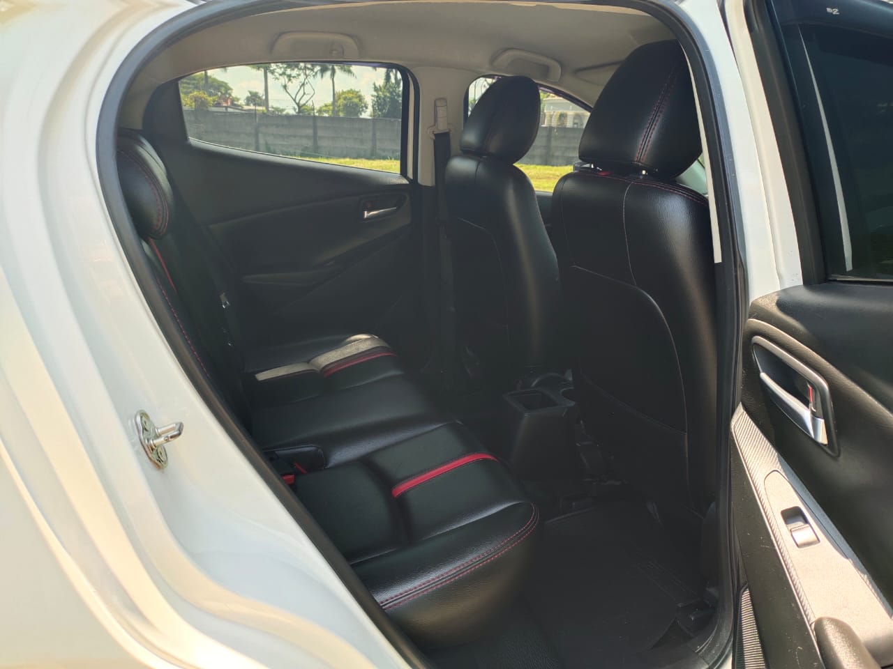 2015 Mazda 2 2015 Mazda 2