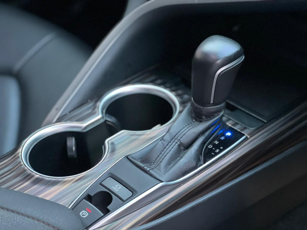 2019 Toyota Camry 2.5 V 2019 Toyota Camry 2.5 V