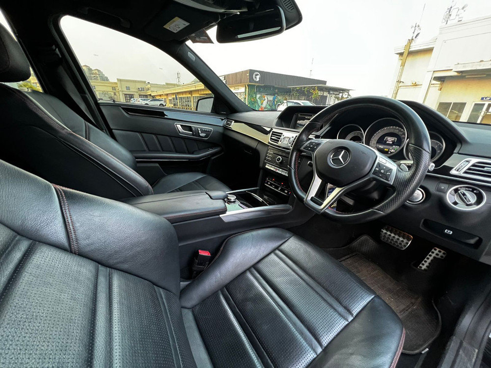 2015 Mercedes Benz E-Class  400 AMG DYNAMIC 2015 Mercedes Benz E-Class  400 AMG DYNAMIC