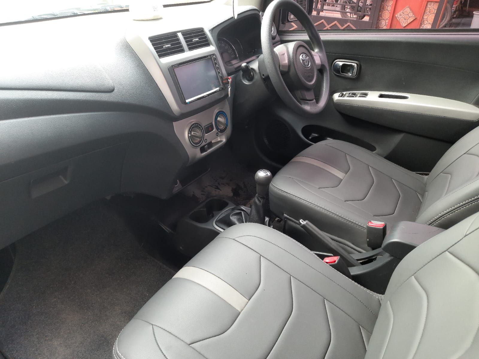 2016 Toyota Agya 1.0L G M/T 2016 Toyota Agya 1.0L G M/T