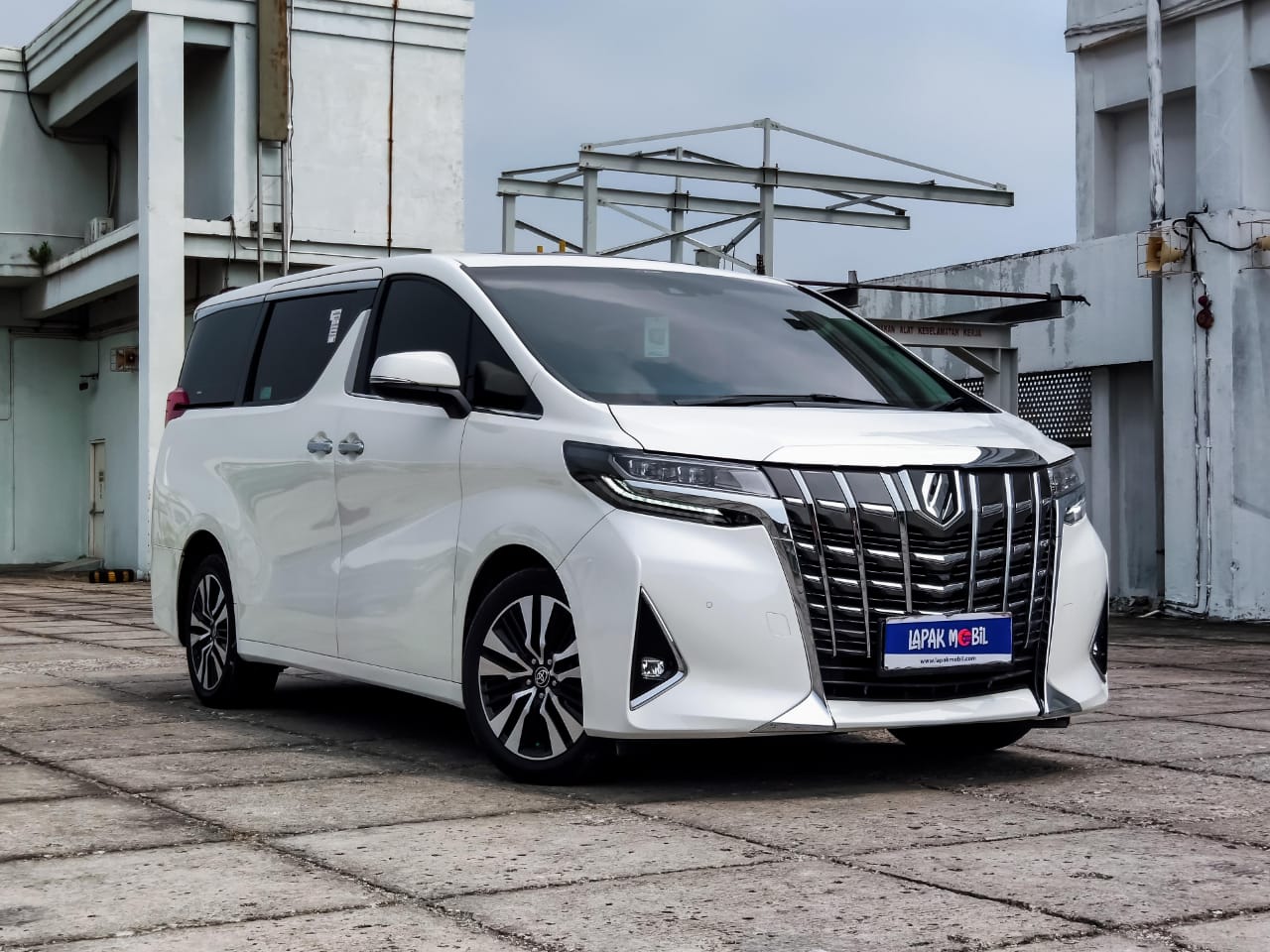 Second Hand 2020 Toyota Alphard Second Hand 2020 Toyota Alphard