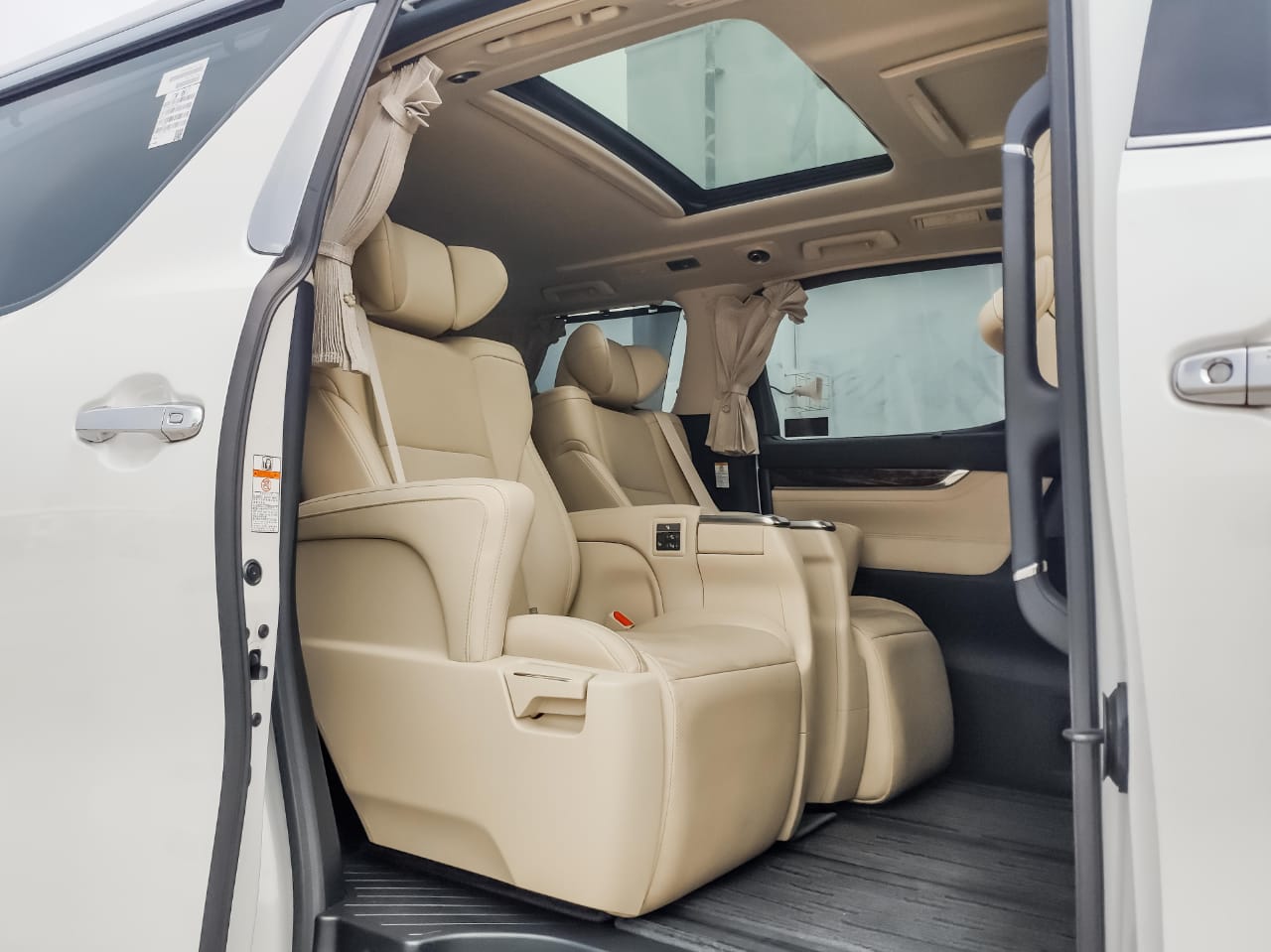 2020 Toyota Alphard 2020 Toyota Alphard