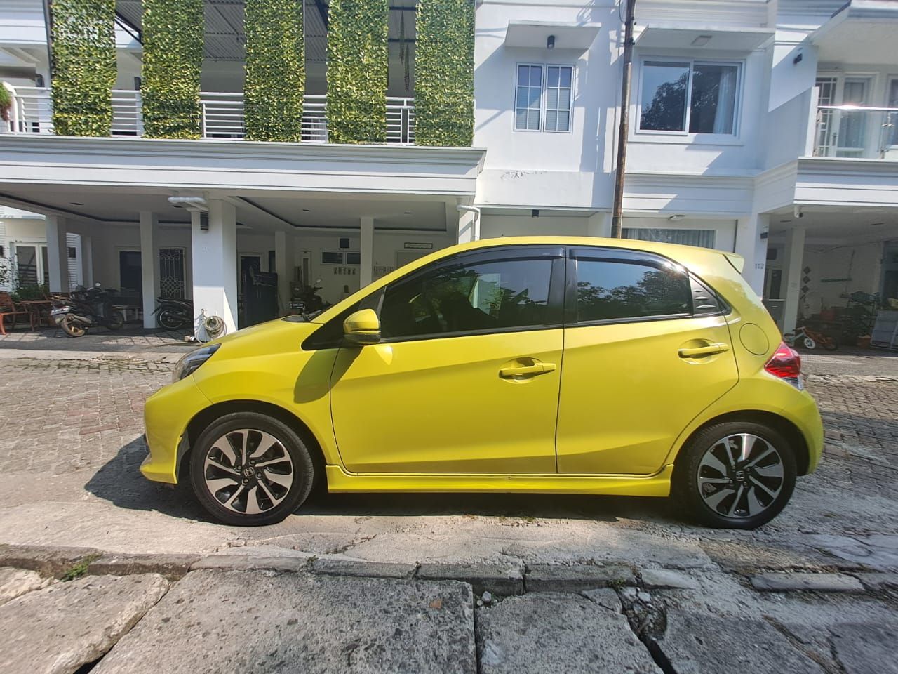 2016 Honda Brio IVTEC S 1.2L AT 2016 Honda Brio IVTEC S 1.2L AT