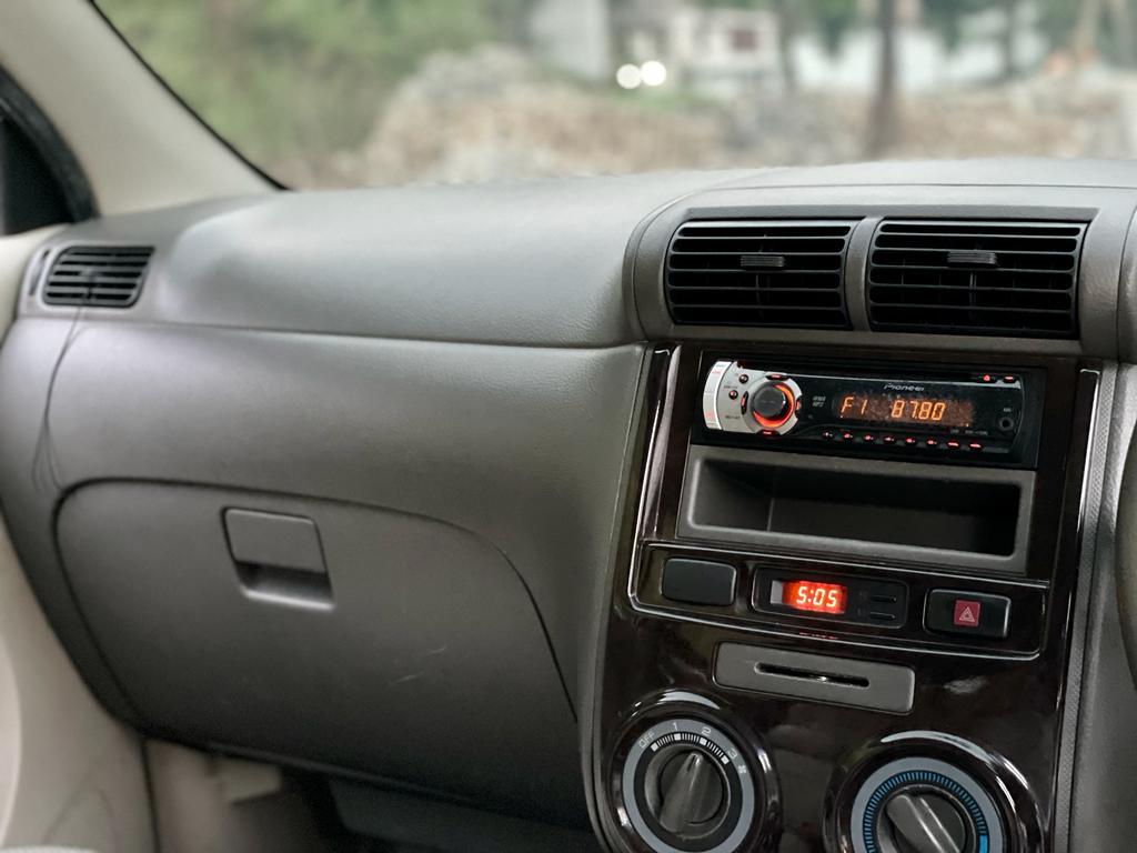 2011 Daihatsu Xenia 2011 Daihatsu Xenia