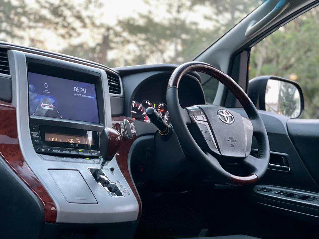 2009 Toyota Vellfire 2009 Toyota Vellfire